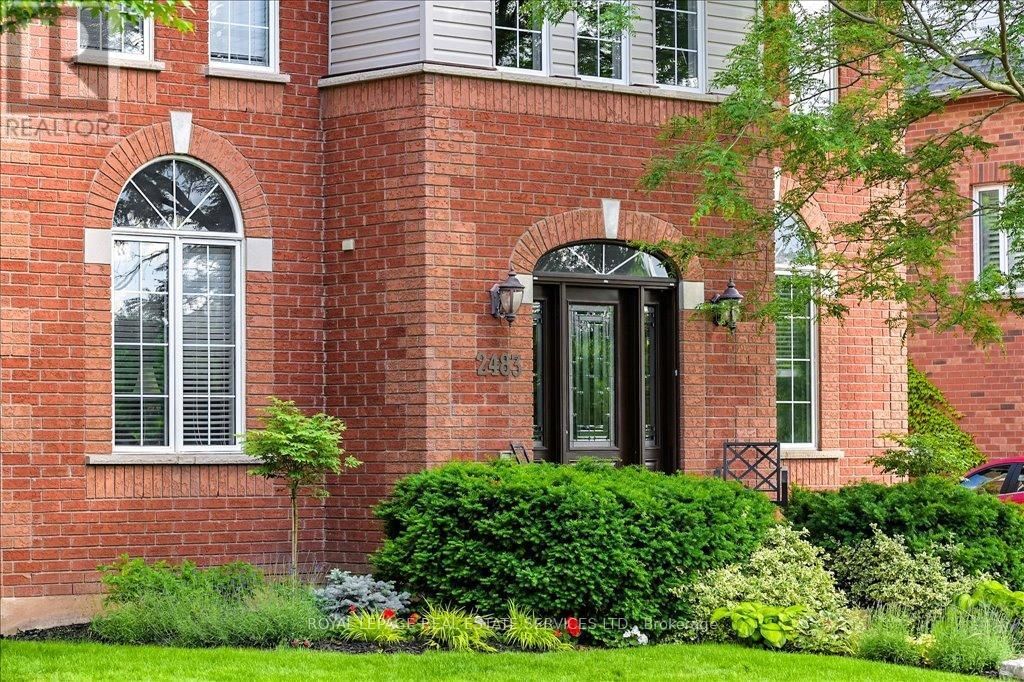 2483 SUNNYHURST CLOSE Image 36
