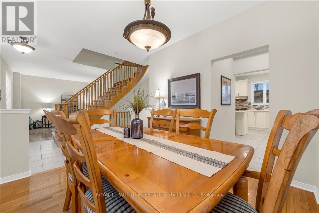 2483 SUNNYHURST CLOSE Image 6
