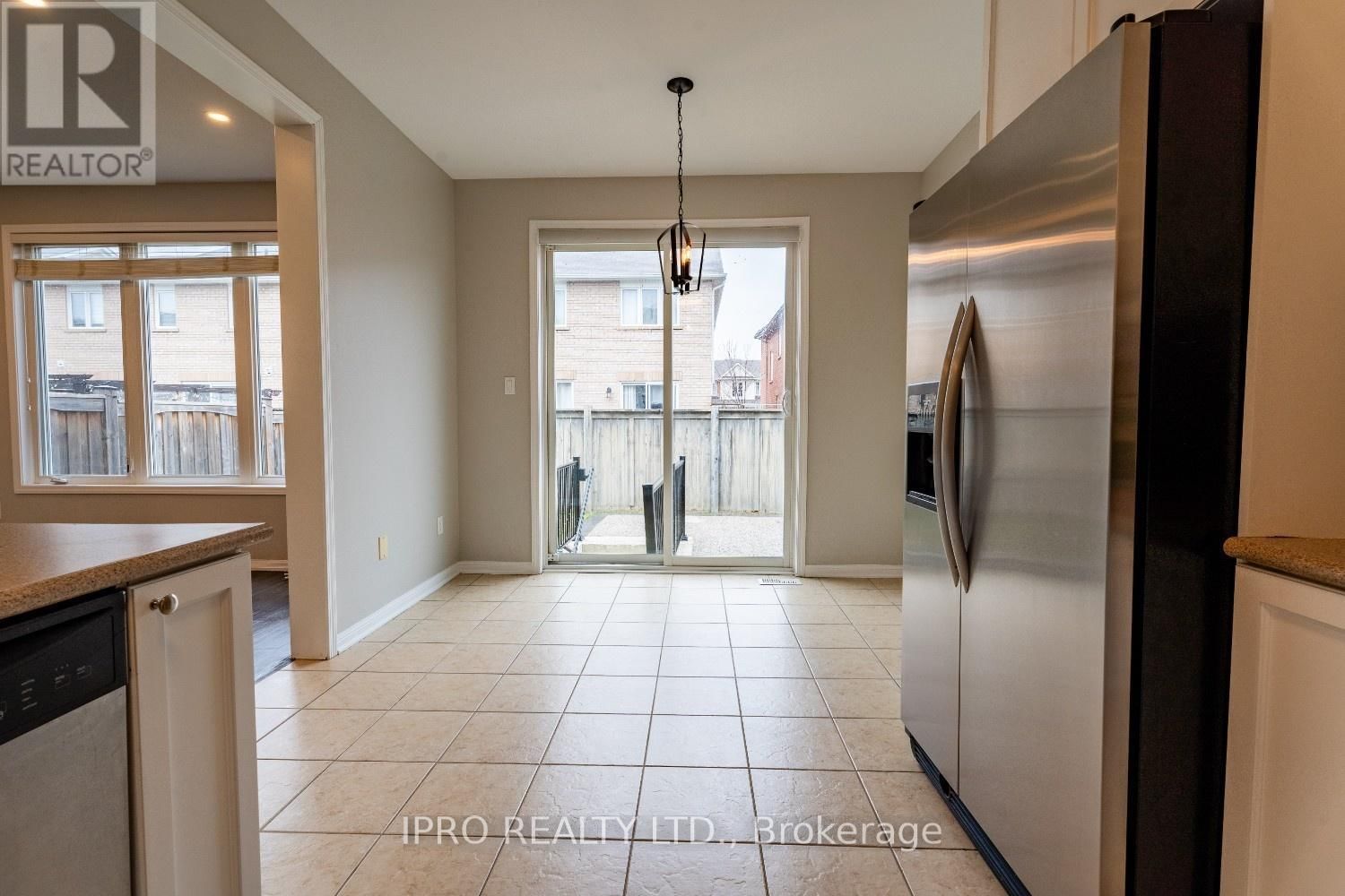 1136 SOLOMON COURT Image 10