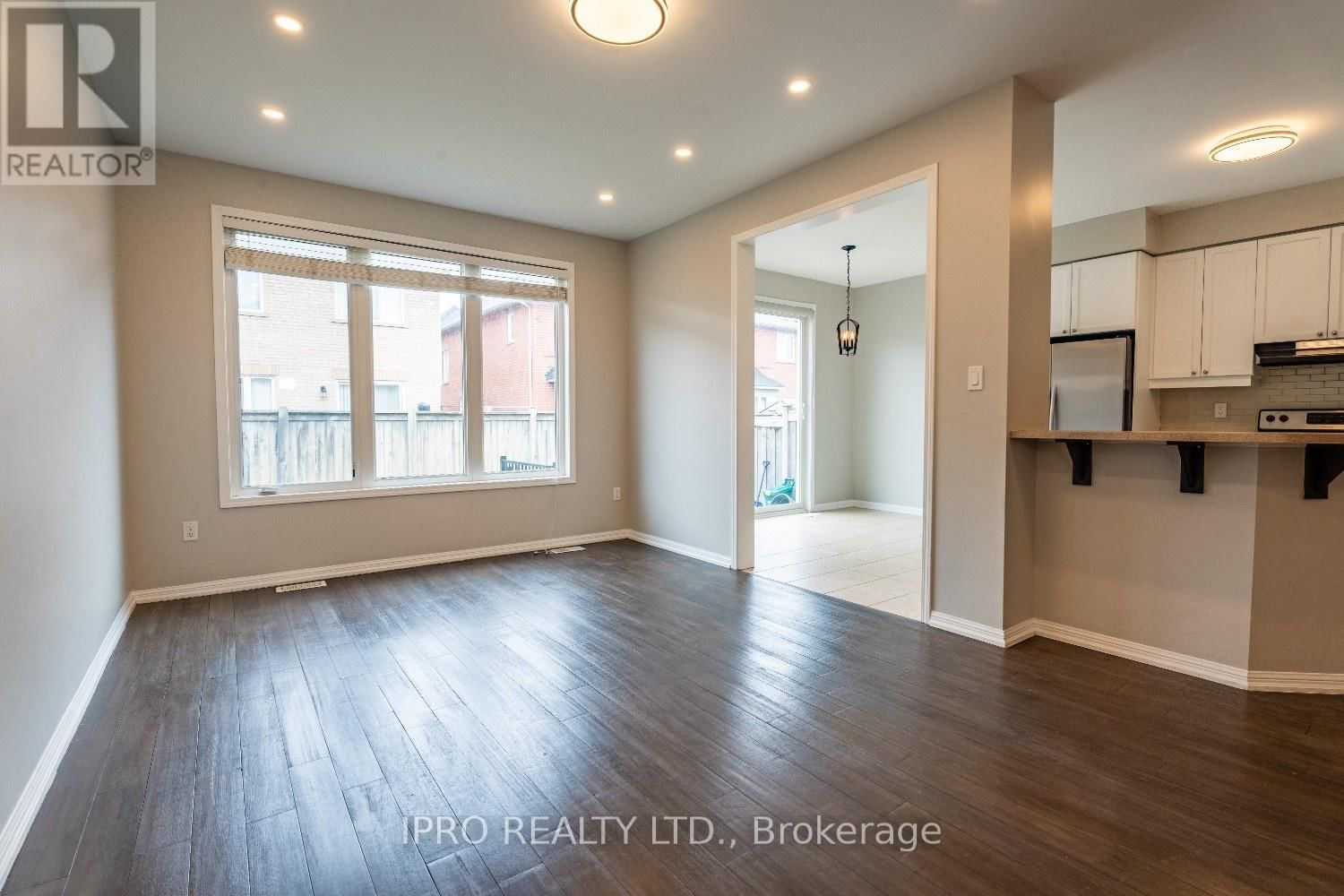 1136 SOLOMON COURT Image 11