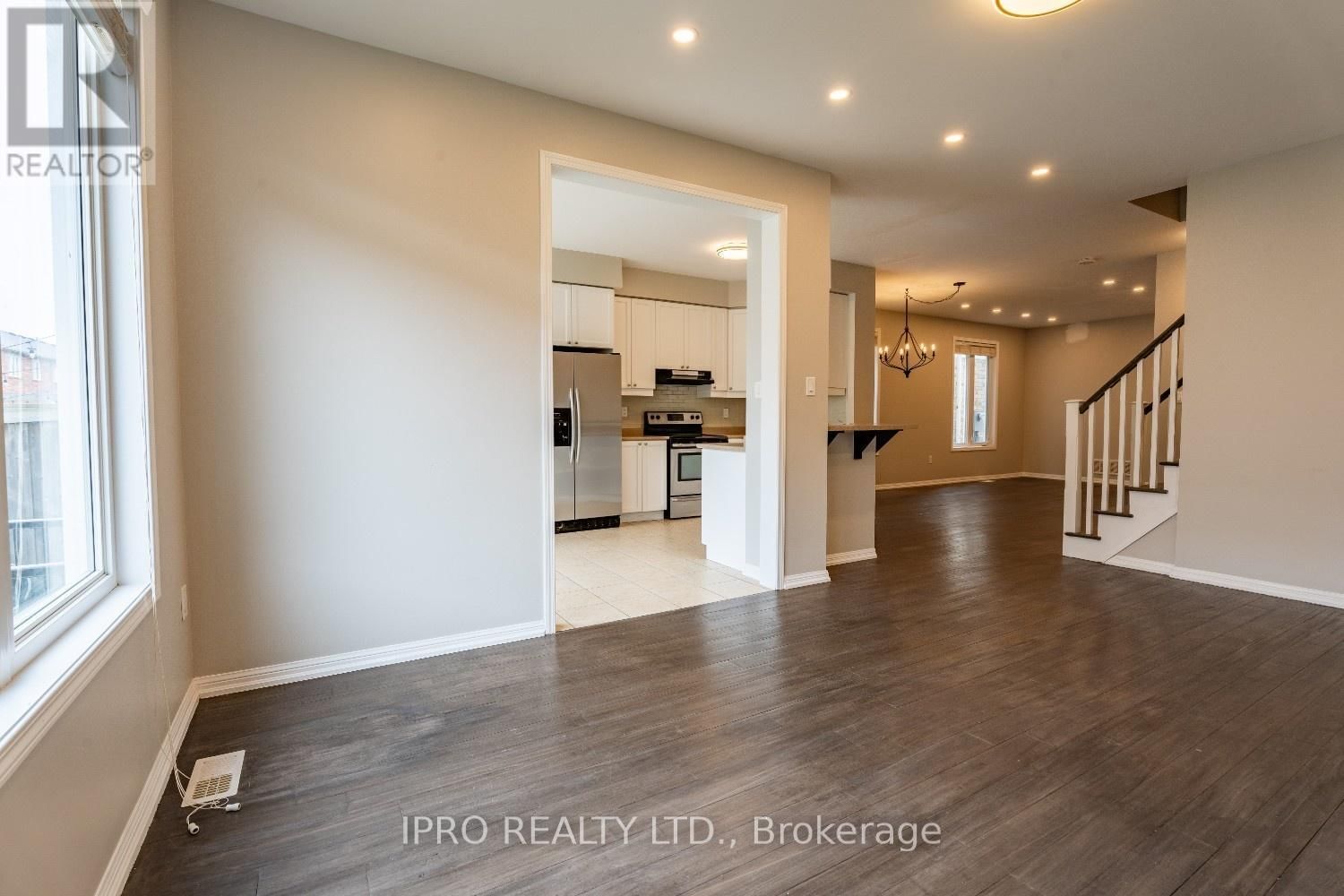 1136 SOLOMON COURT Image 12