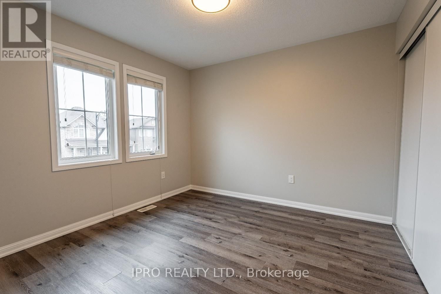 1136 SOLOMON COURT Image 23