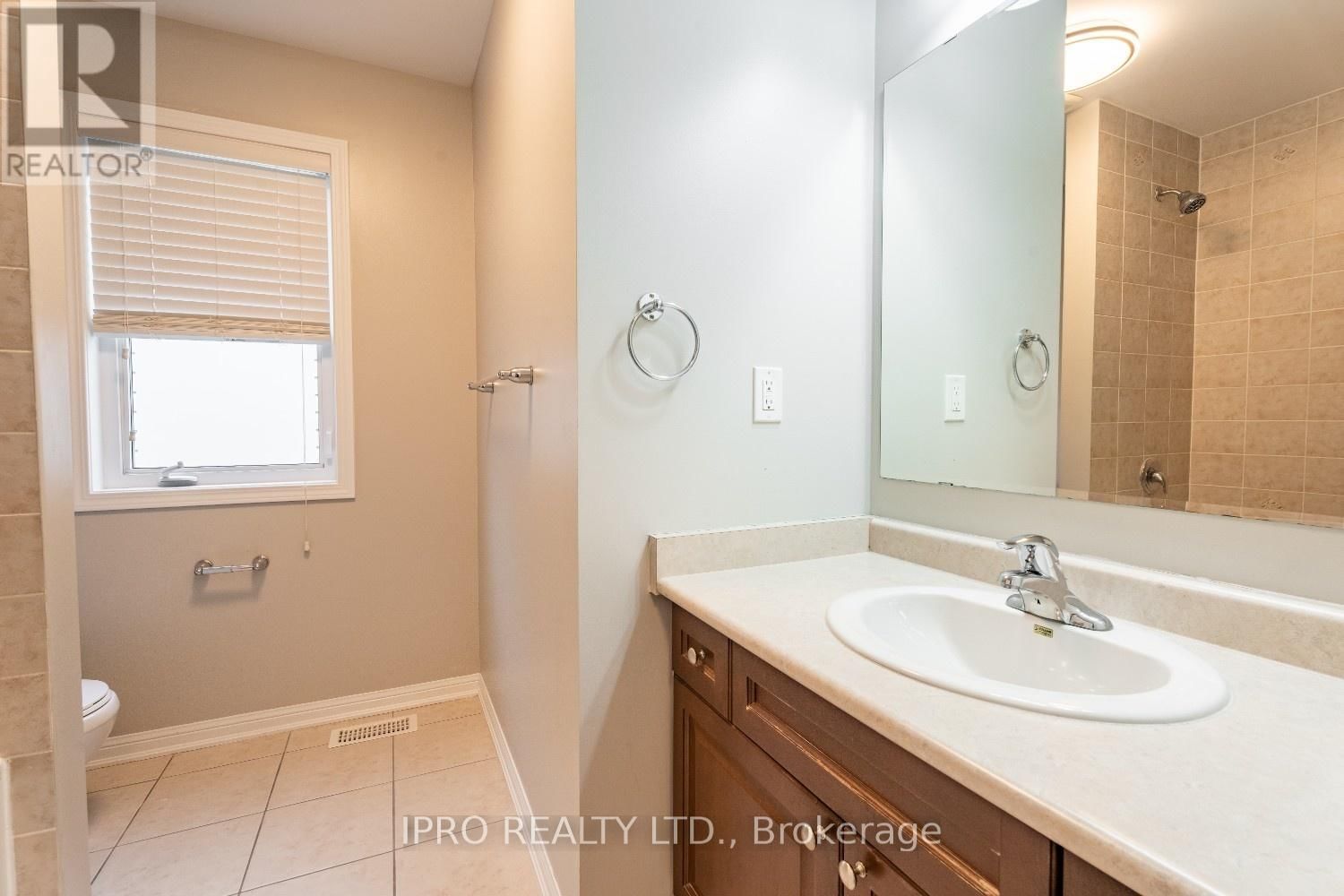 1136 SOLOMON COURT Image 25