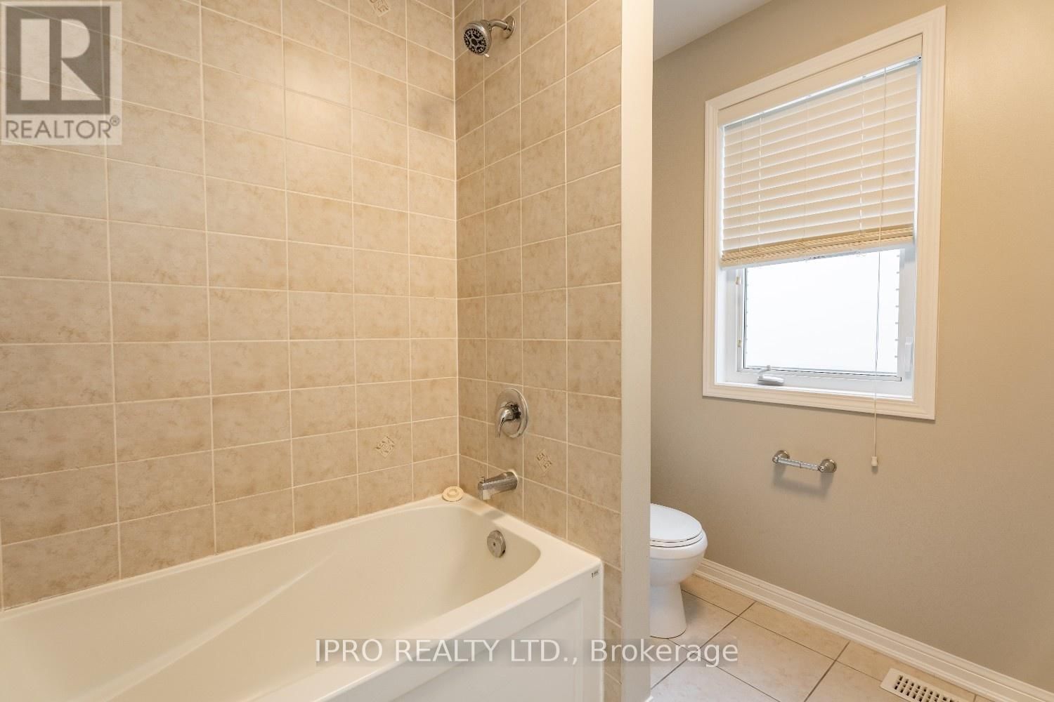 1136 SOLOMON COURT Image 26