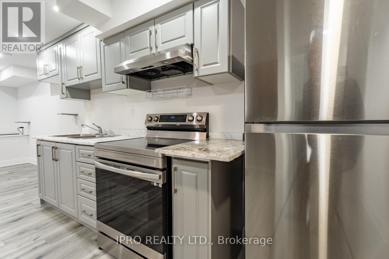 1136 SOLOMON COURT Image 31
