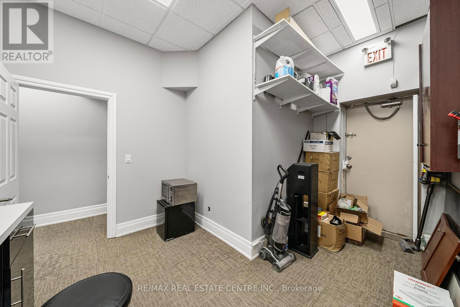 6 - 341 PARKHURST SQUARE Image 14