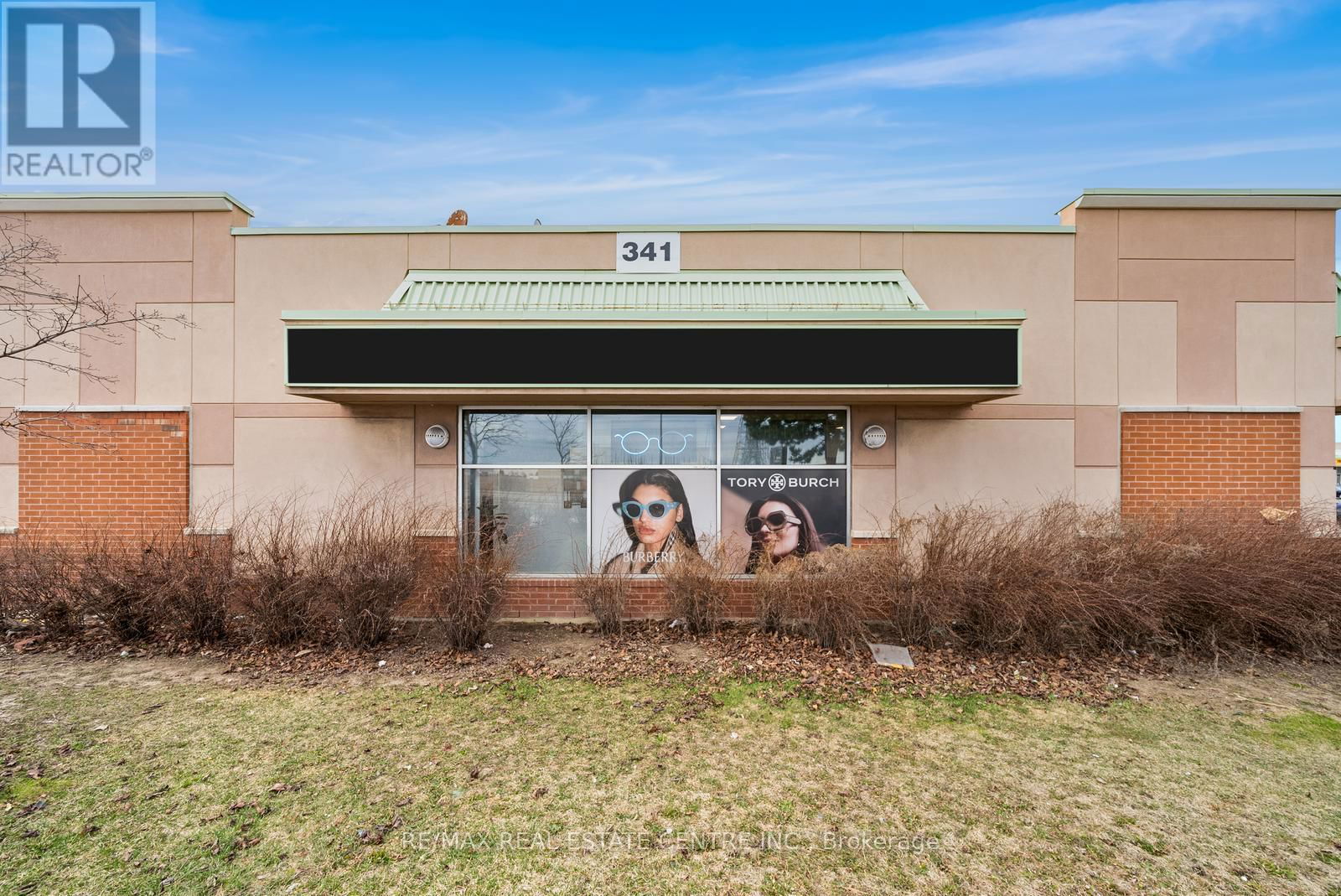 6 - 341 PARKHURST SQUARE Image 3