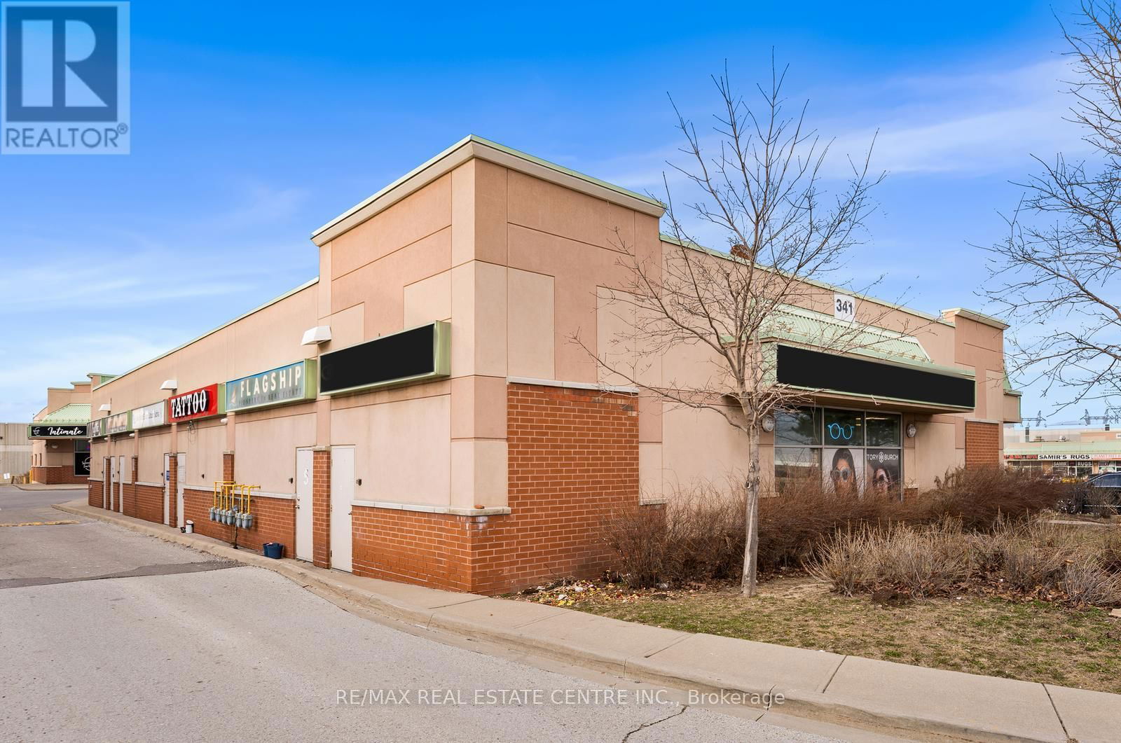 6 - 341 PARKHURST SQUARE Image 4