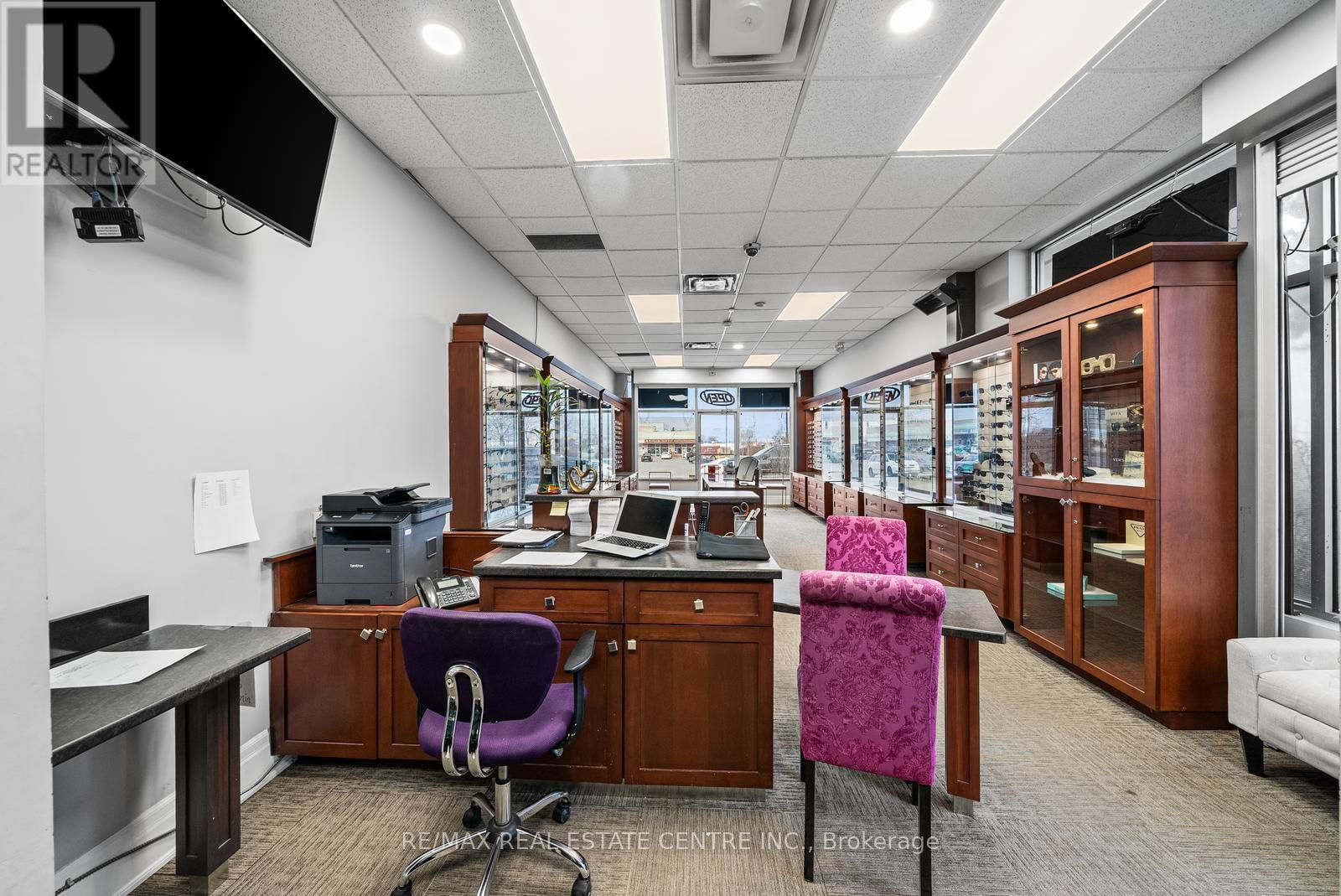 6 - 341 PARKHURST SQUARE Image 7