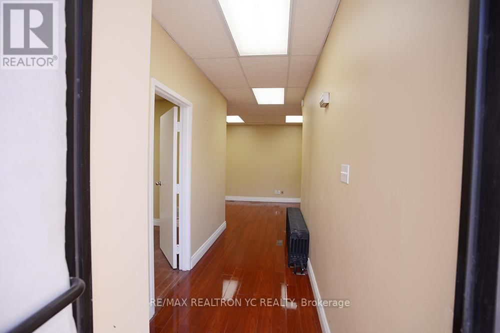 1586 EGLINTON AVENUE WEST Image 4