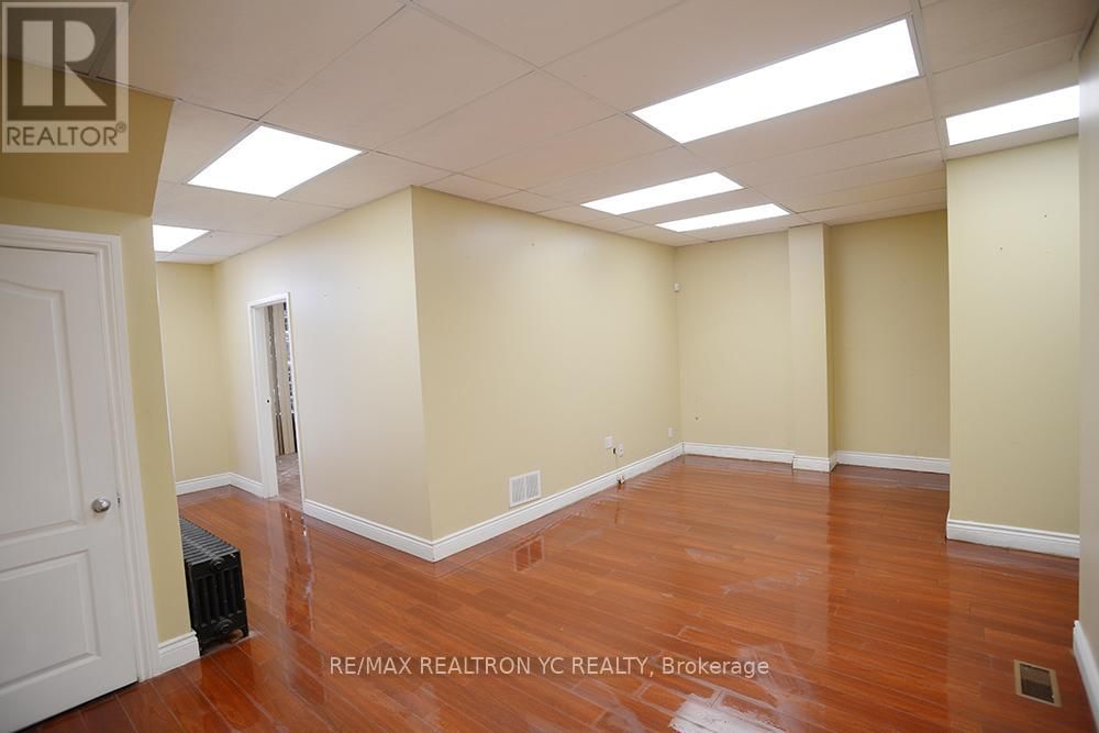 1586 EGLINTON AVENUE WEST Image 7