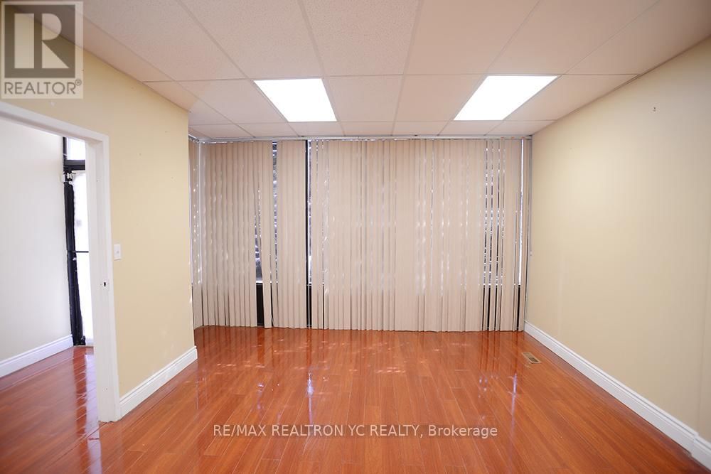 1586 EGLINTON AVENUE WEST Image 8