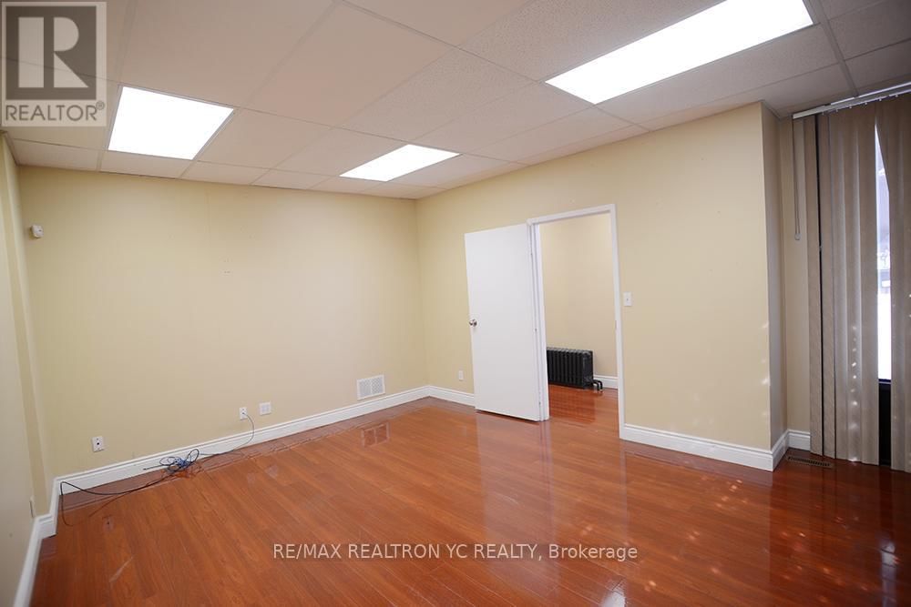 1586 EGLINTON AVENUE WEST Image 9