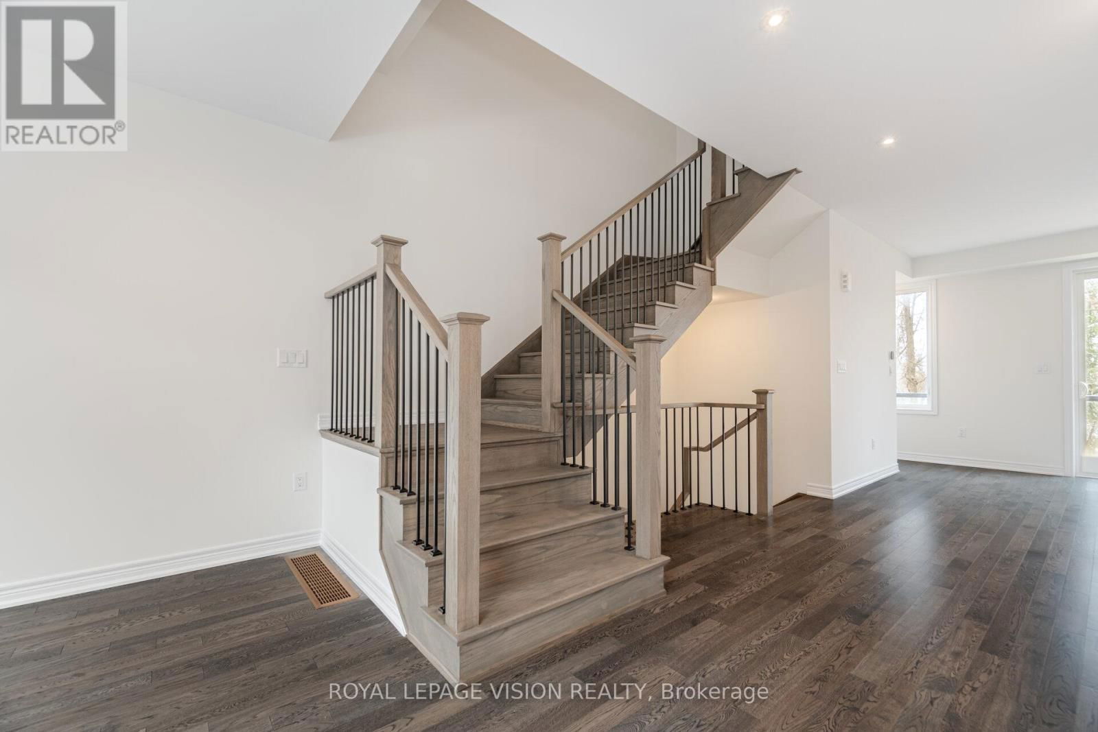 44 FOLCROFT STREET Image 21