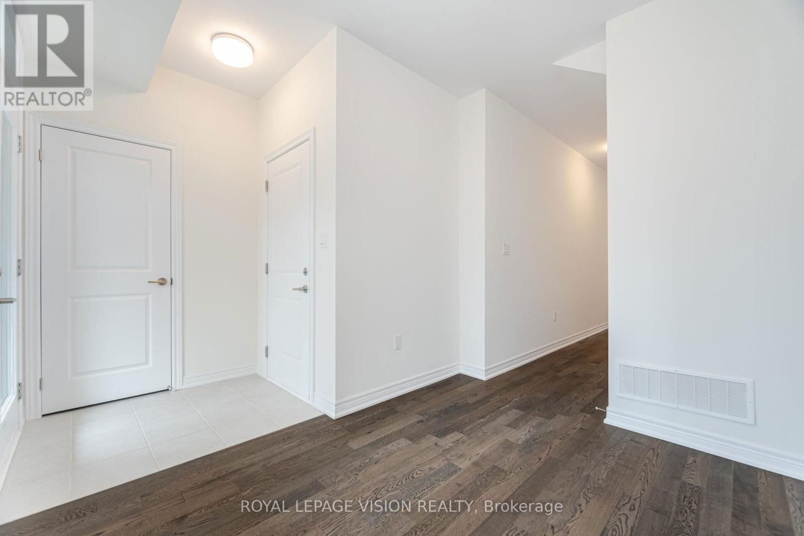 44 FOLCROFT STREET Image 37