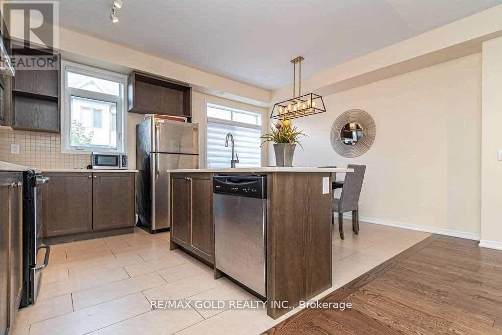 436 LADYCROFT TERRACE Image 11
