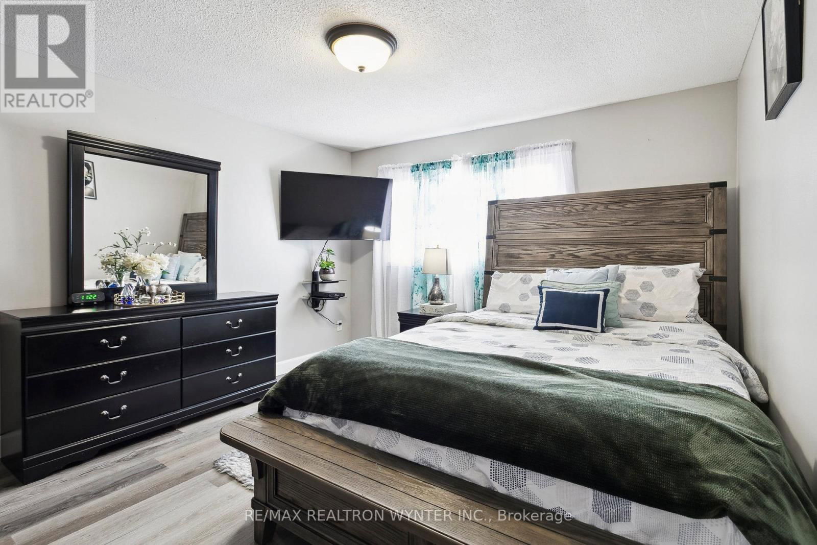20 PETERSON COURT Image 23