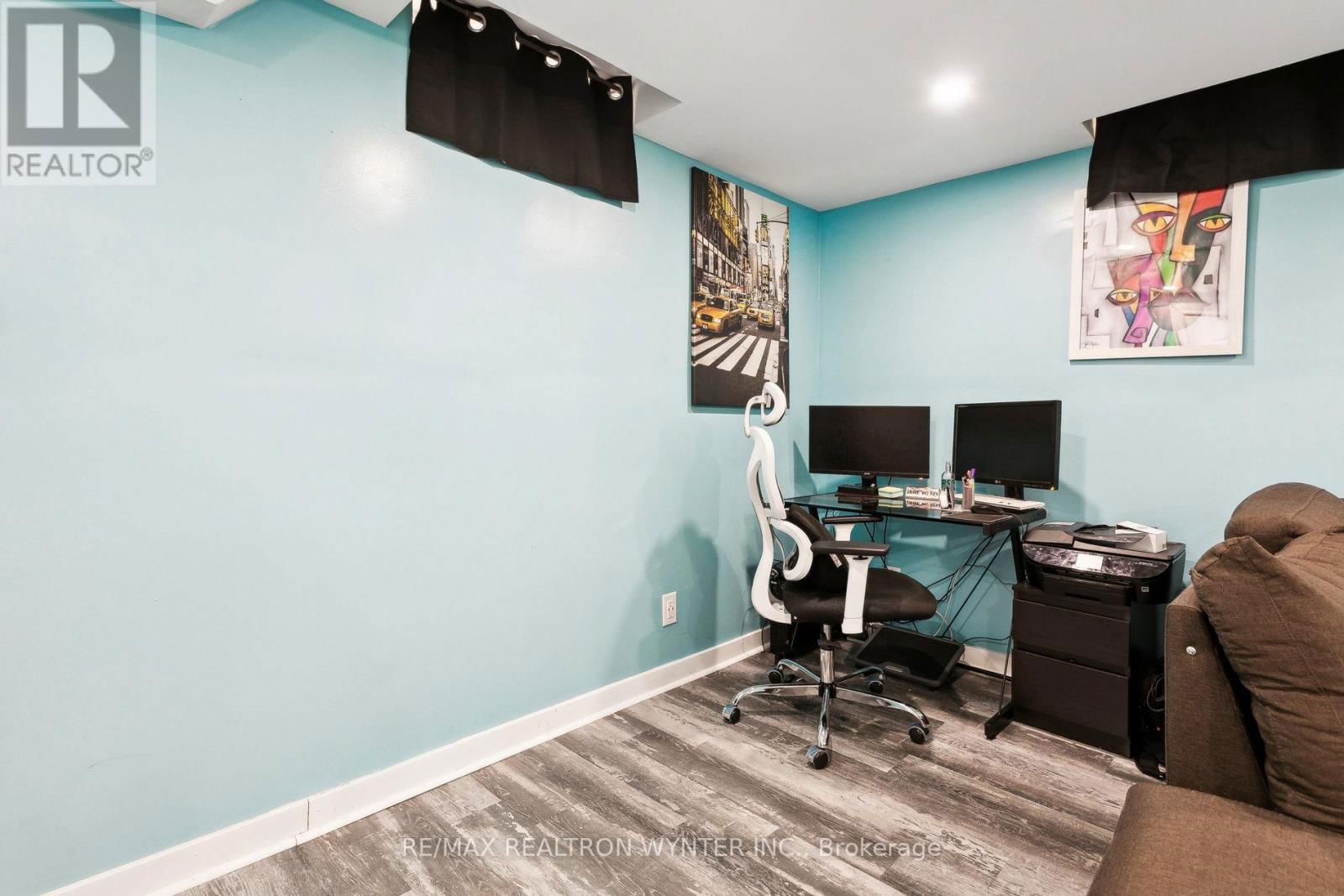 20 PETERSON COURT Image 38