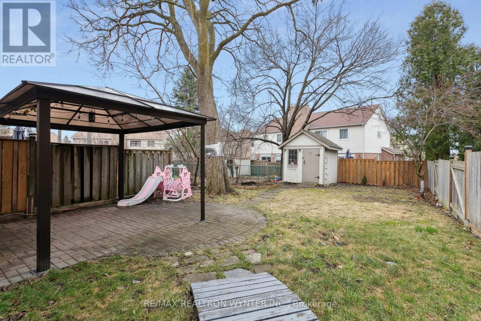 20 PETERSON COURT Image 44
