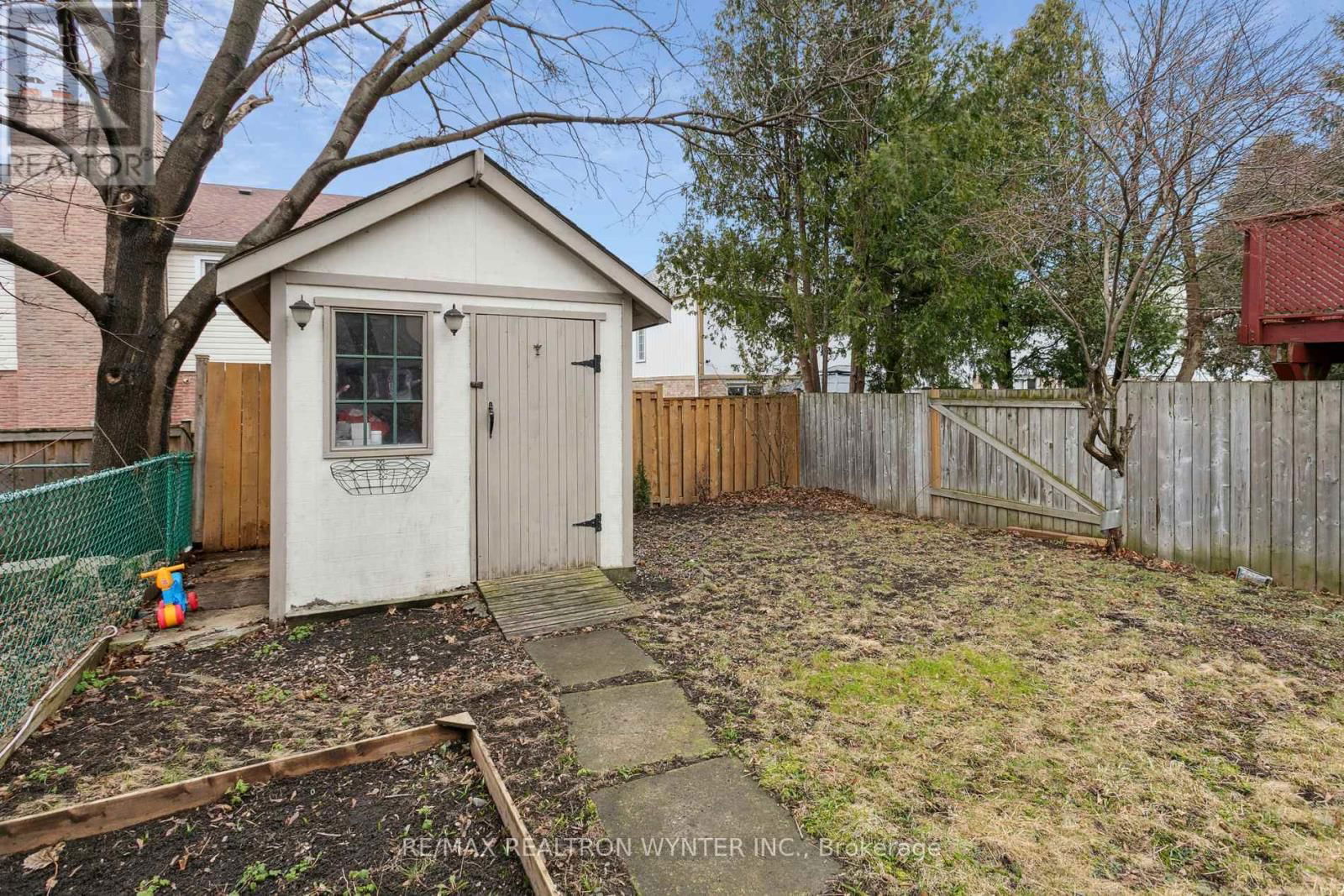 20 PETERSON COURT Image 46