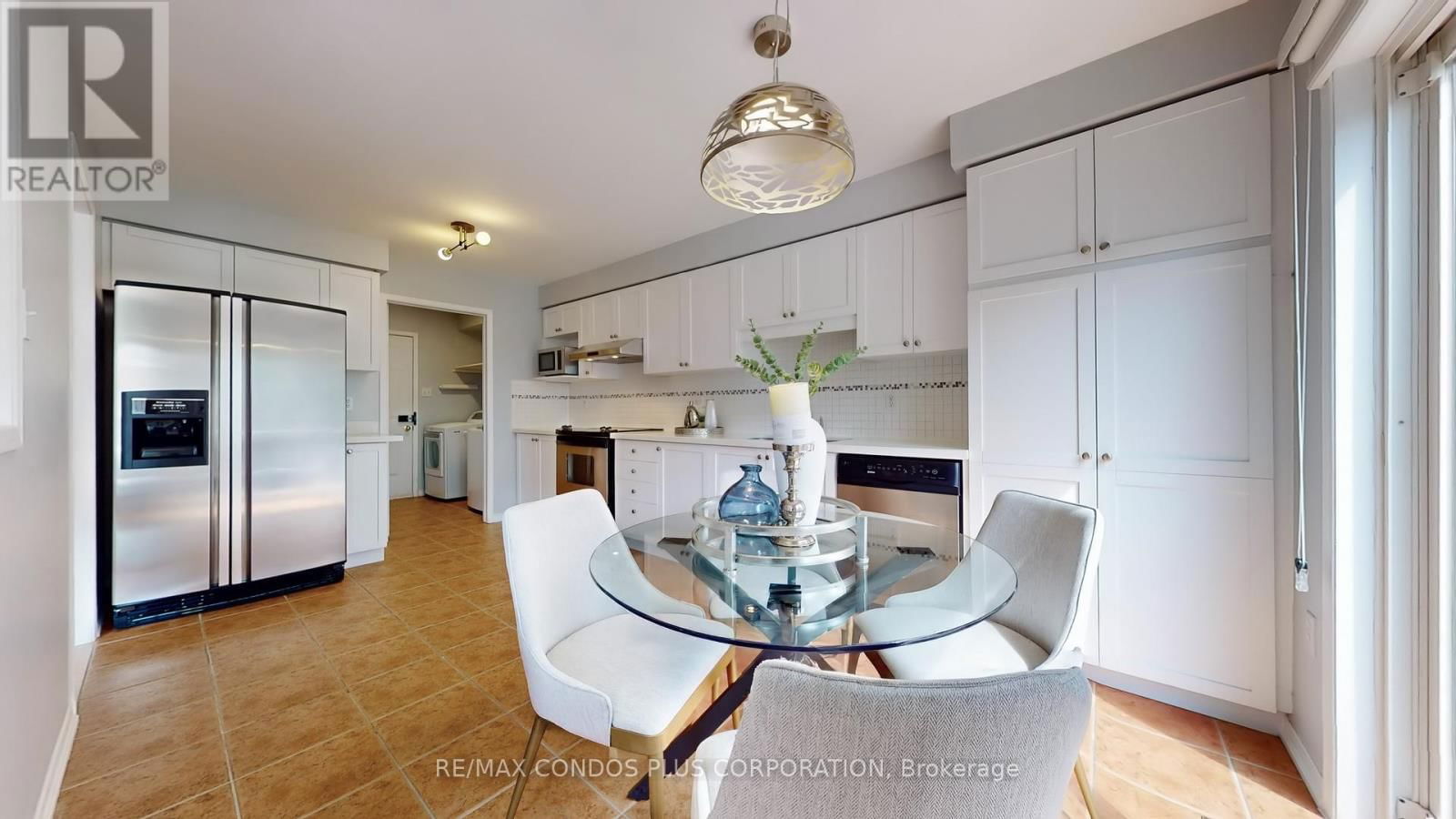 42 - 1290 HERITAGE WAY Image 10
