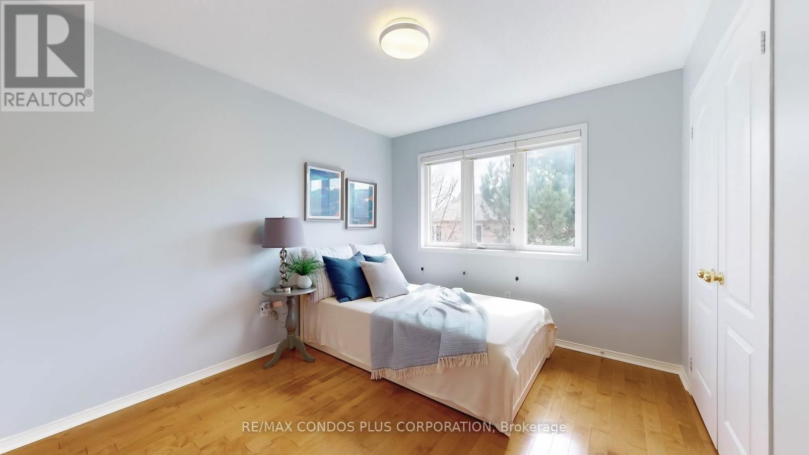 42 - 1290 HERITAGE WAY Image 23