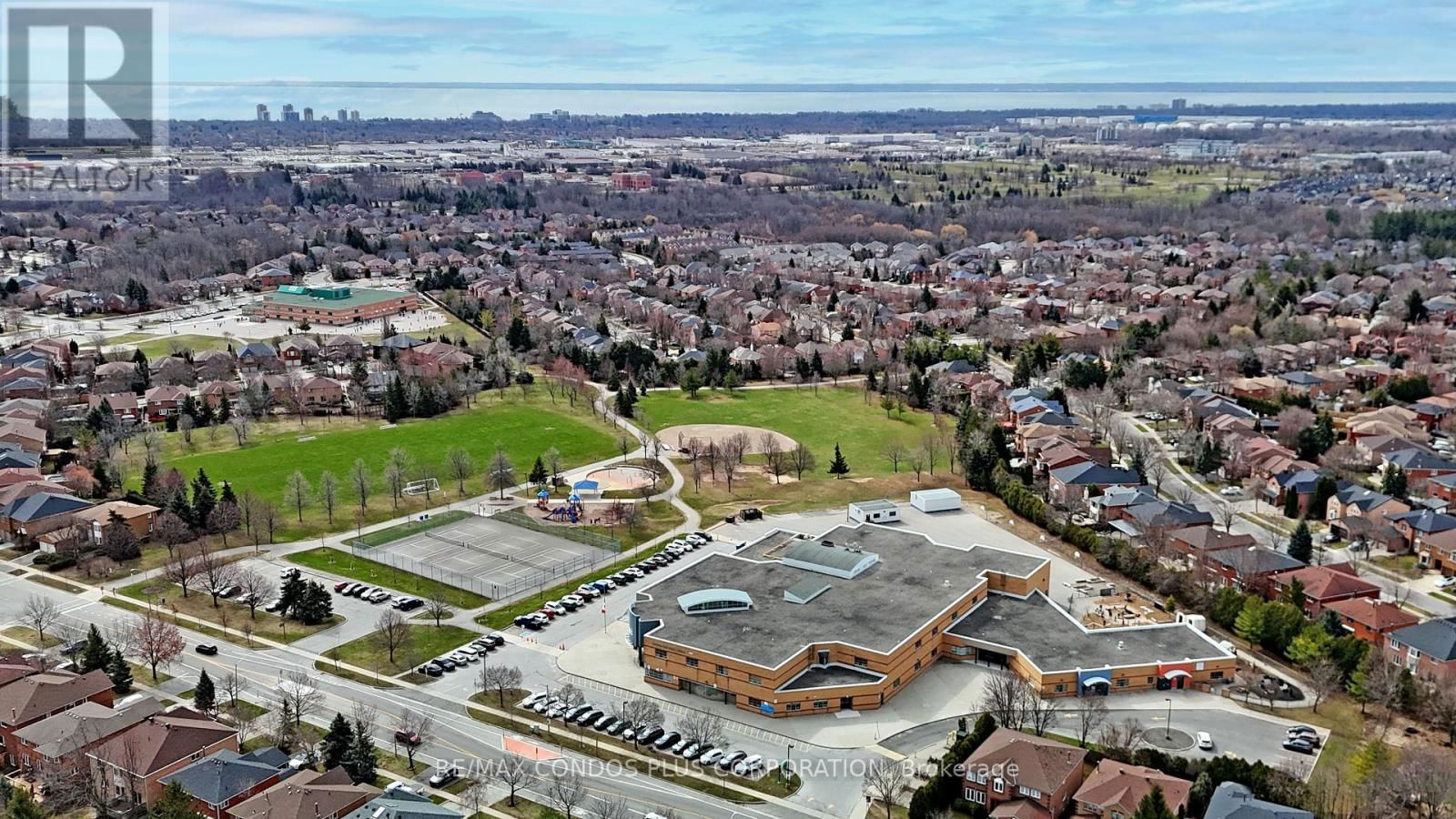 42 - 1290 HERITAGE WAY Image 39