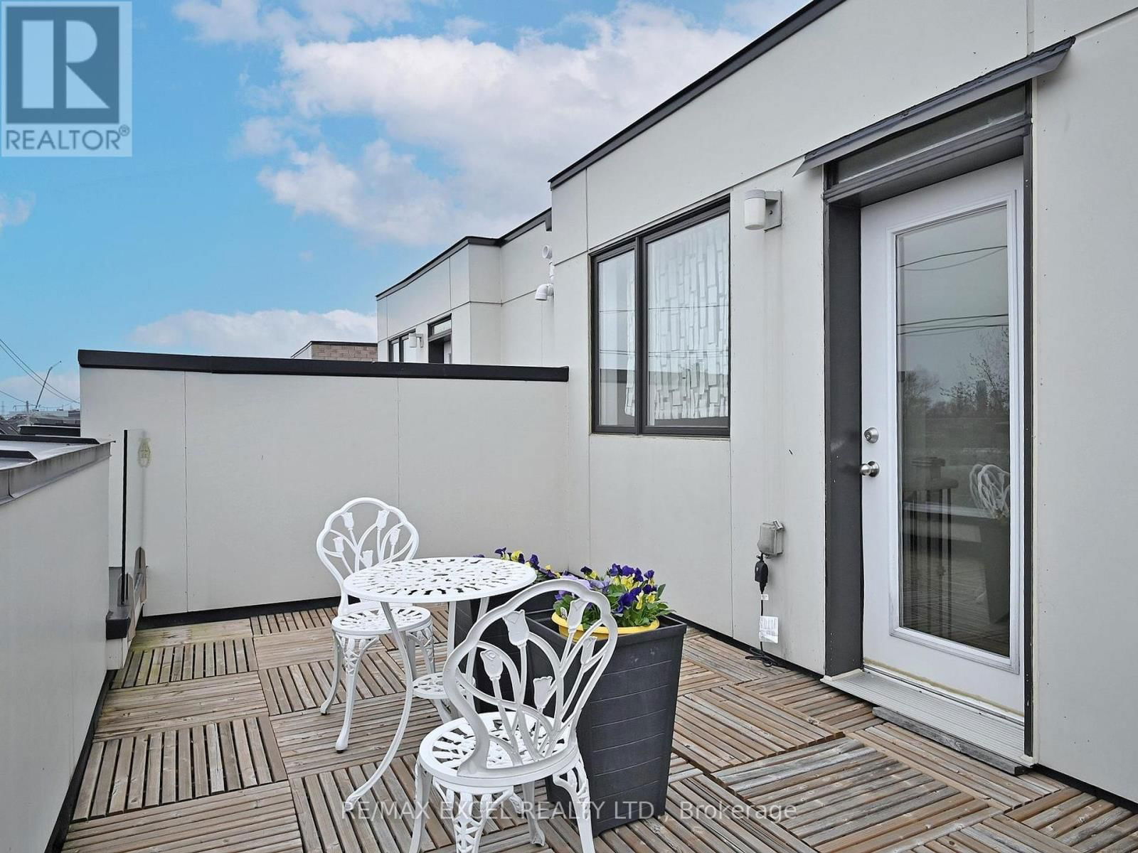 3 - 24 FIELDWAY ROAD Image 25