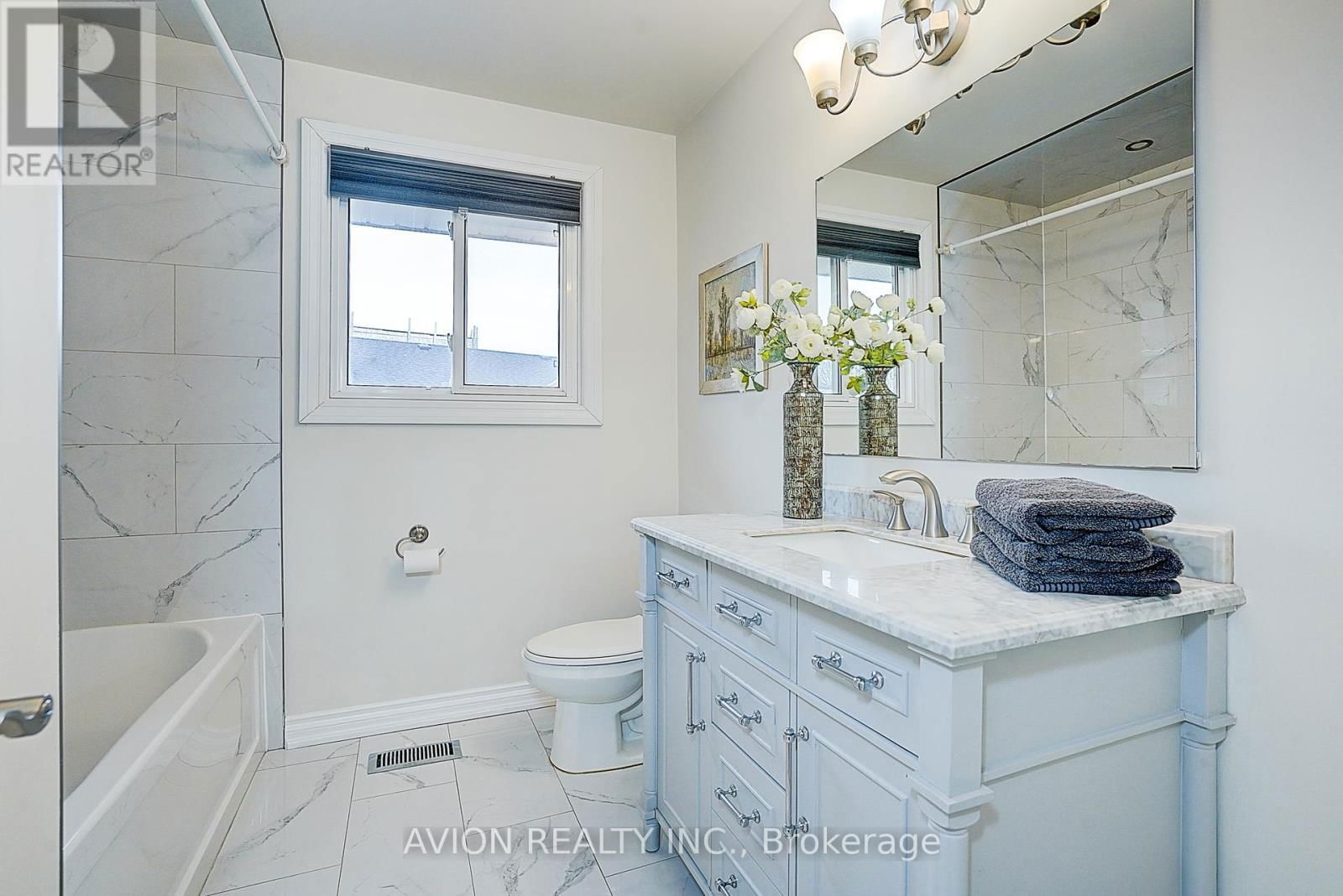3171 GOLDEN ORCHARD DRIVE Image 25