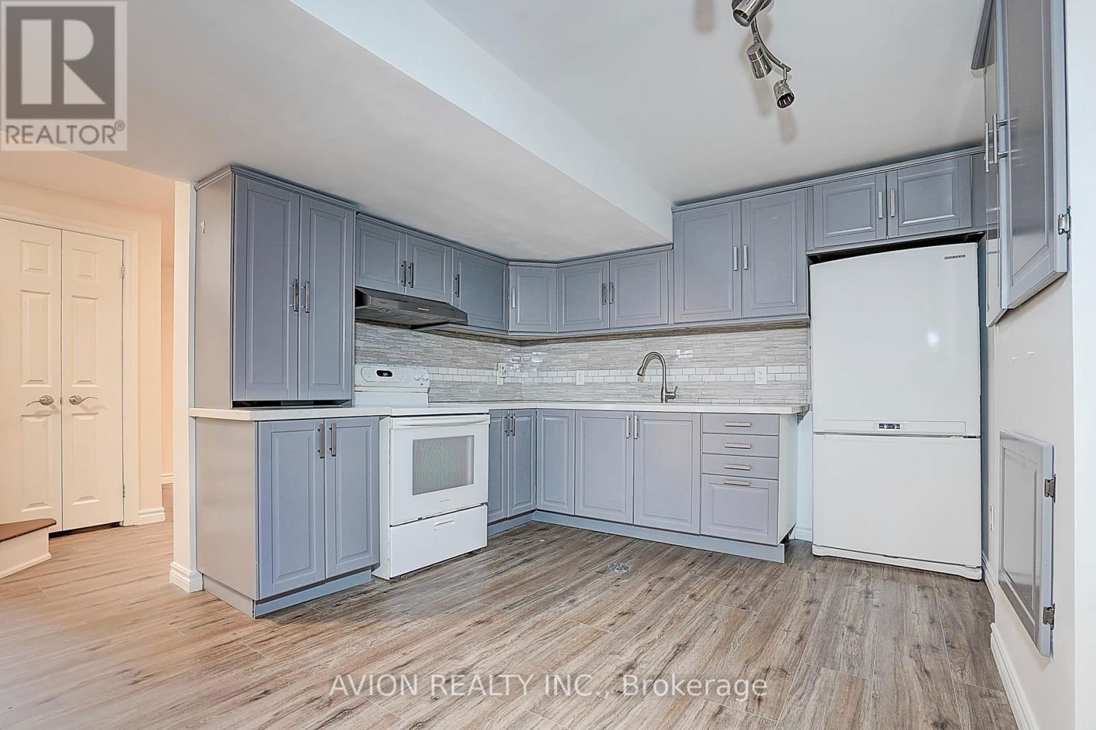 3171 GOLDEN ORCHARD DRIVE Image 27