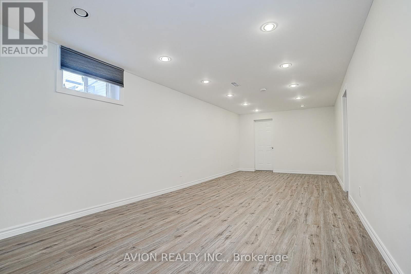 3171 GOLDEN ORCHARD DRIVE Image 29