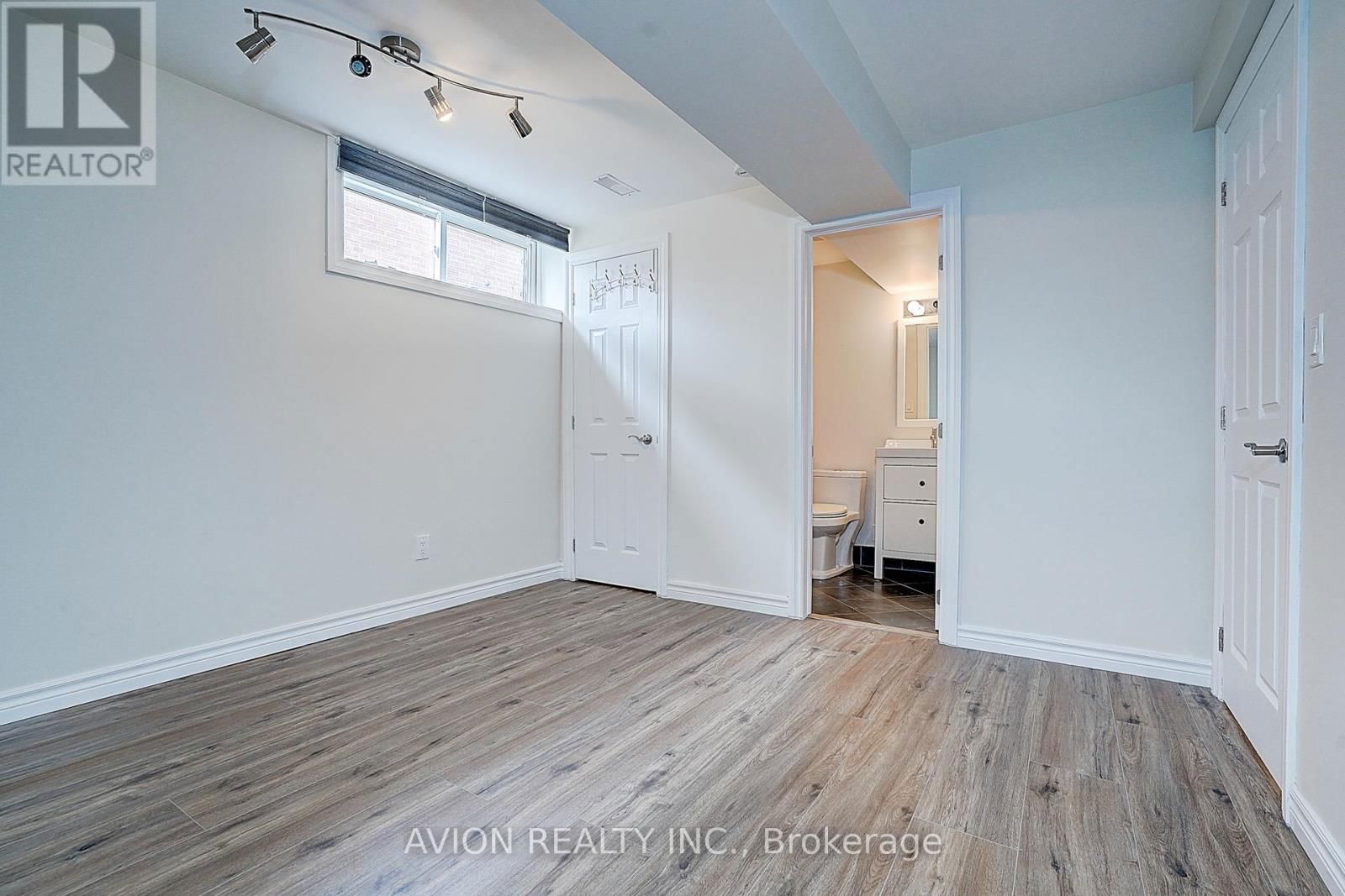 3171 GOLDEN ORCHARD DRIVE Image 33