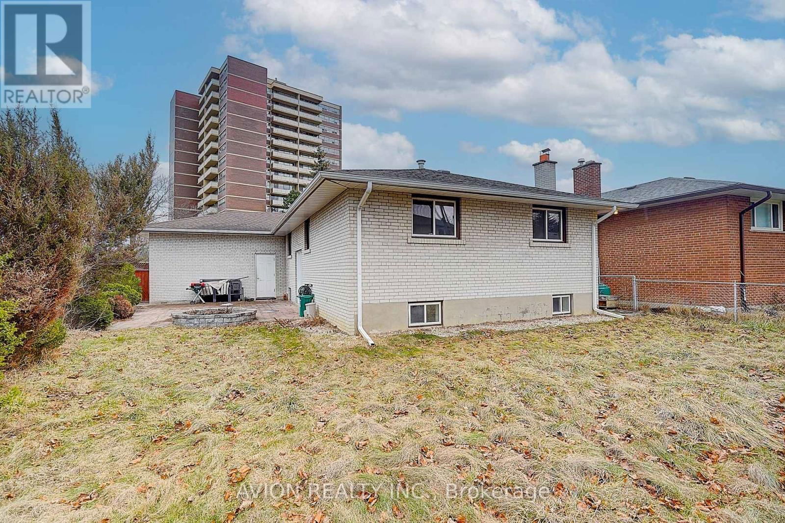 3171 GOLDEN ORCHARD DRIVE Image 39