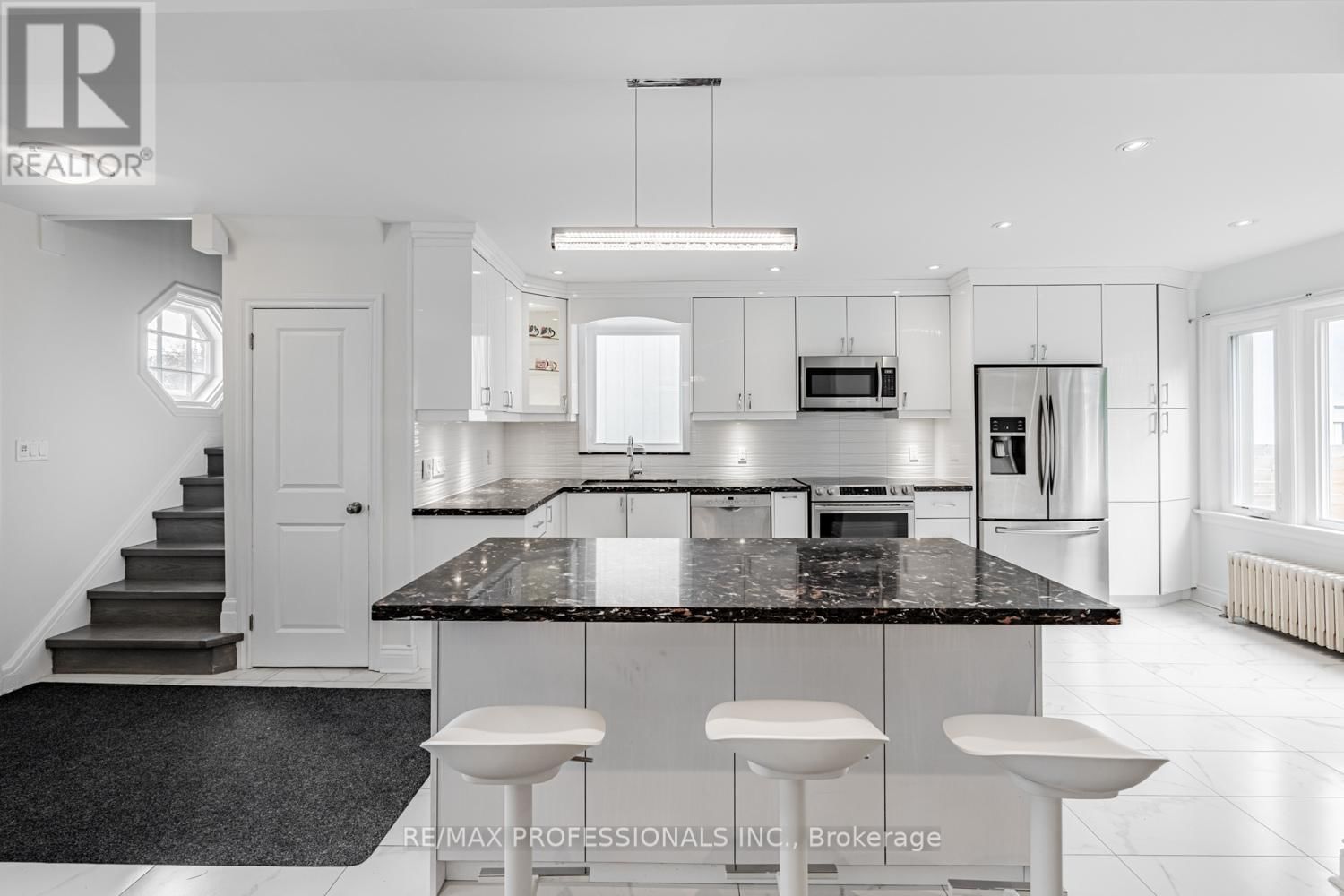 228 THE KINGSWAY Image 8