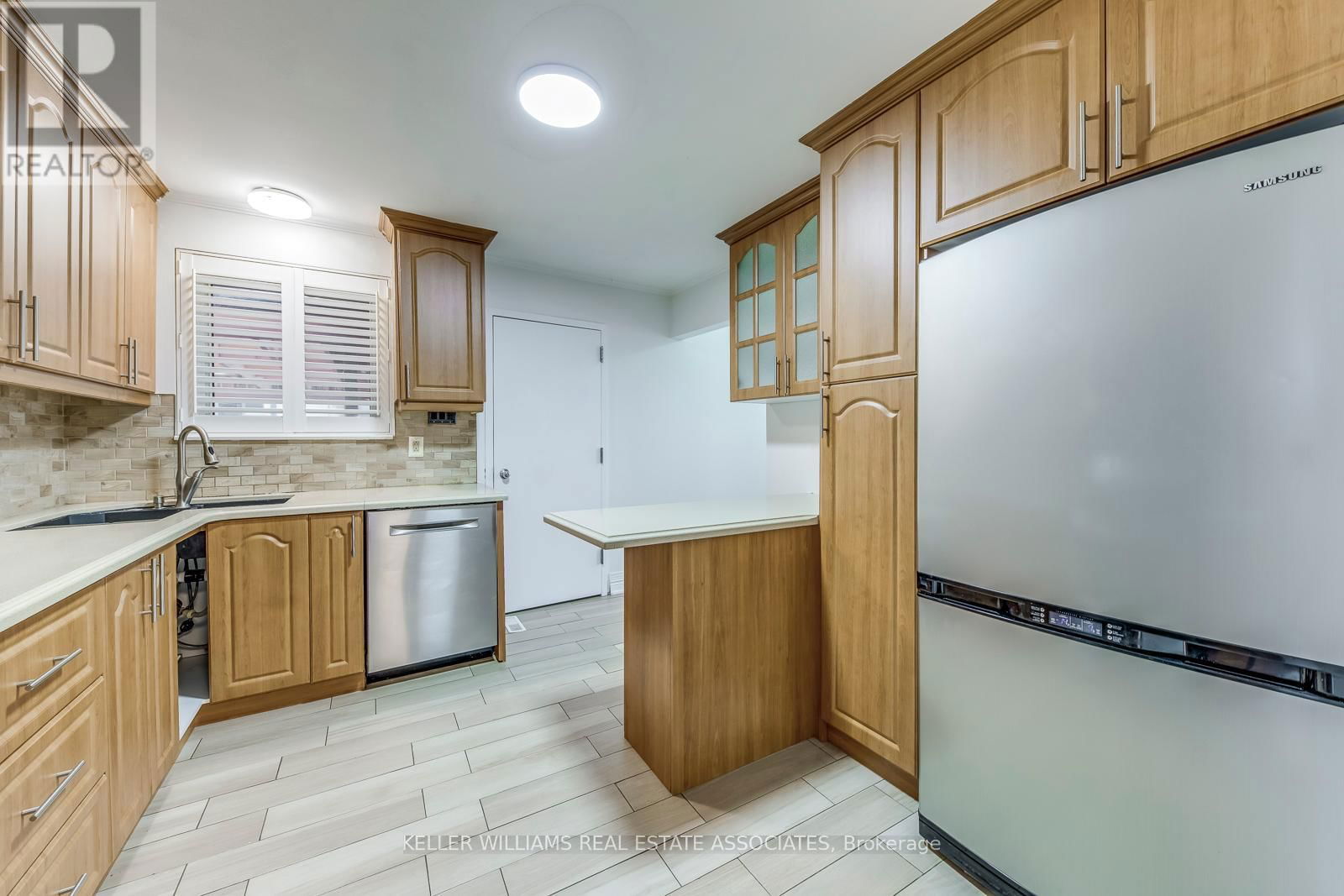 27 GONDOLA CRESCENT Image 15