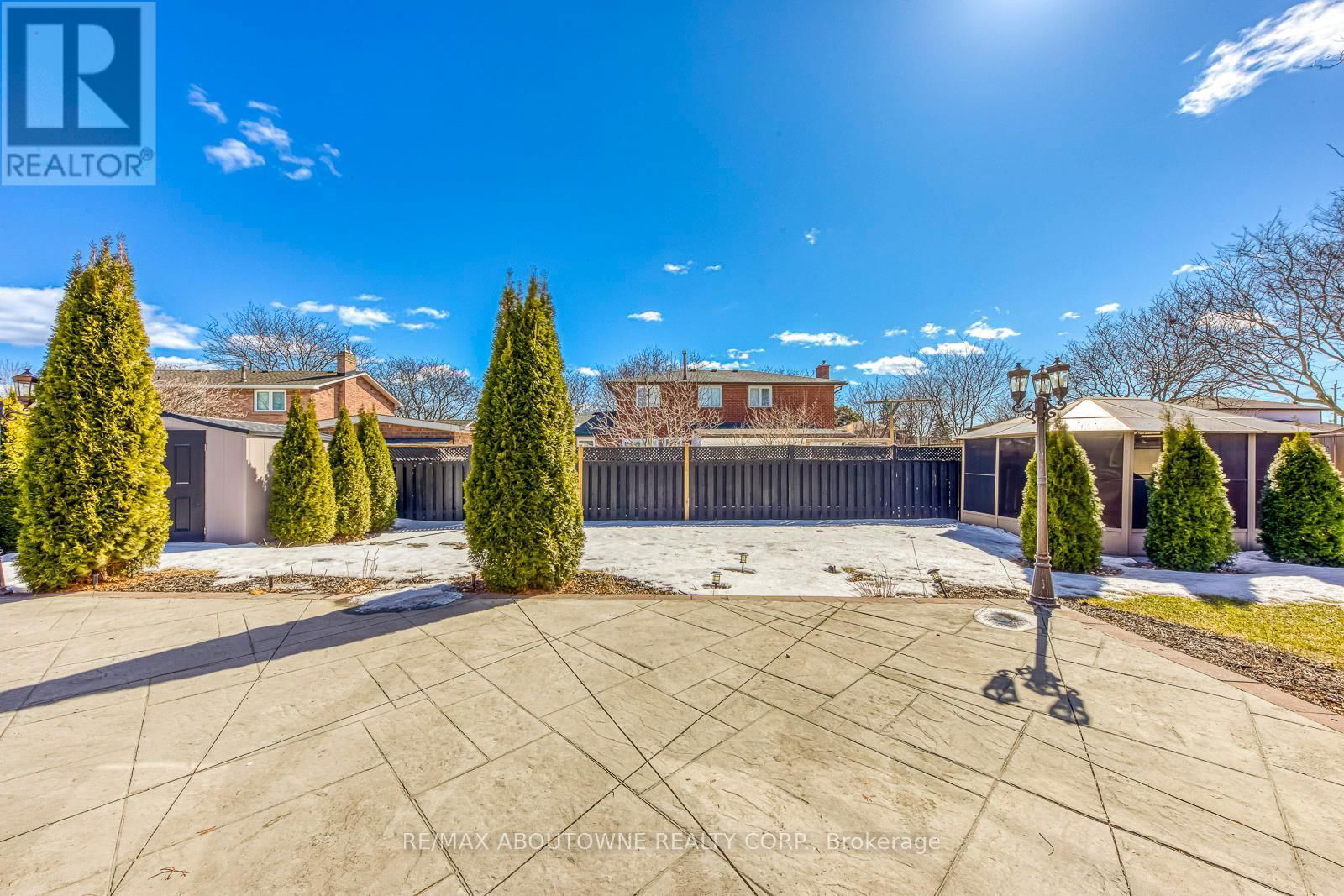 322 MARY STREET Image 44