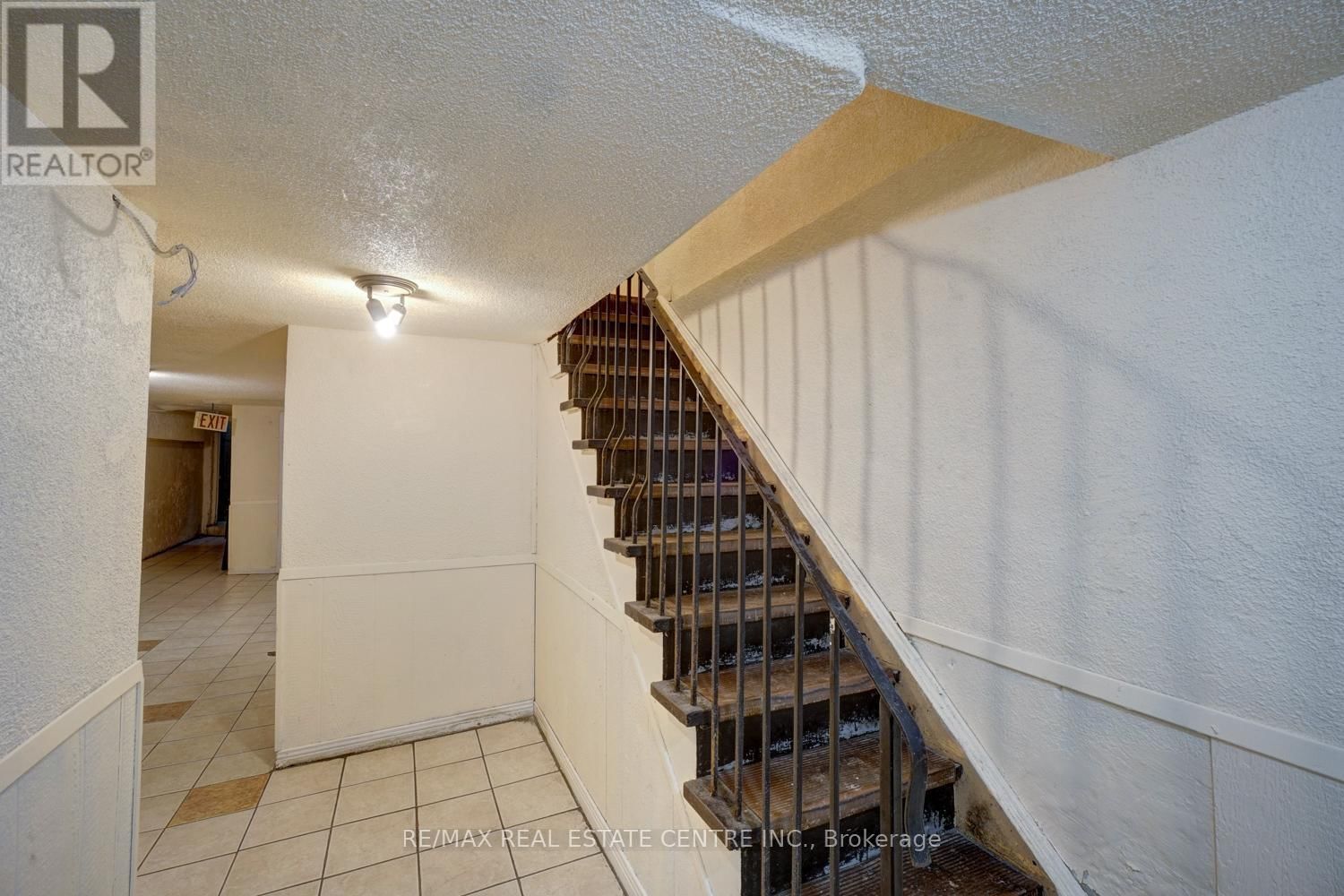 1127 ST CLAIR AVENUE WEST Image 16