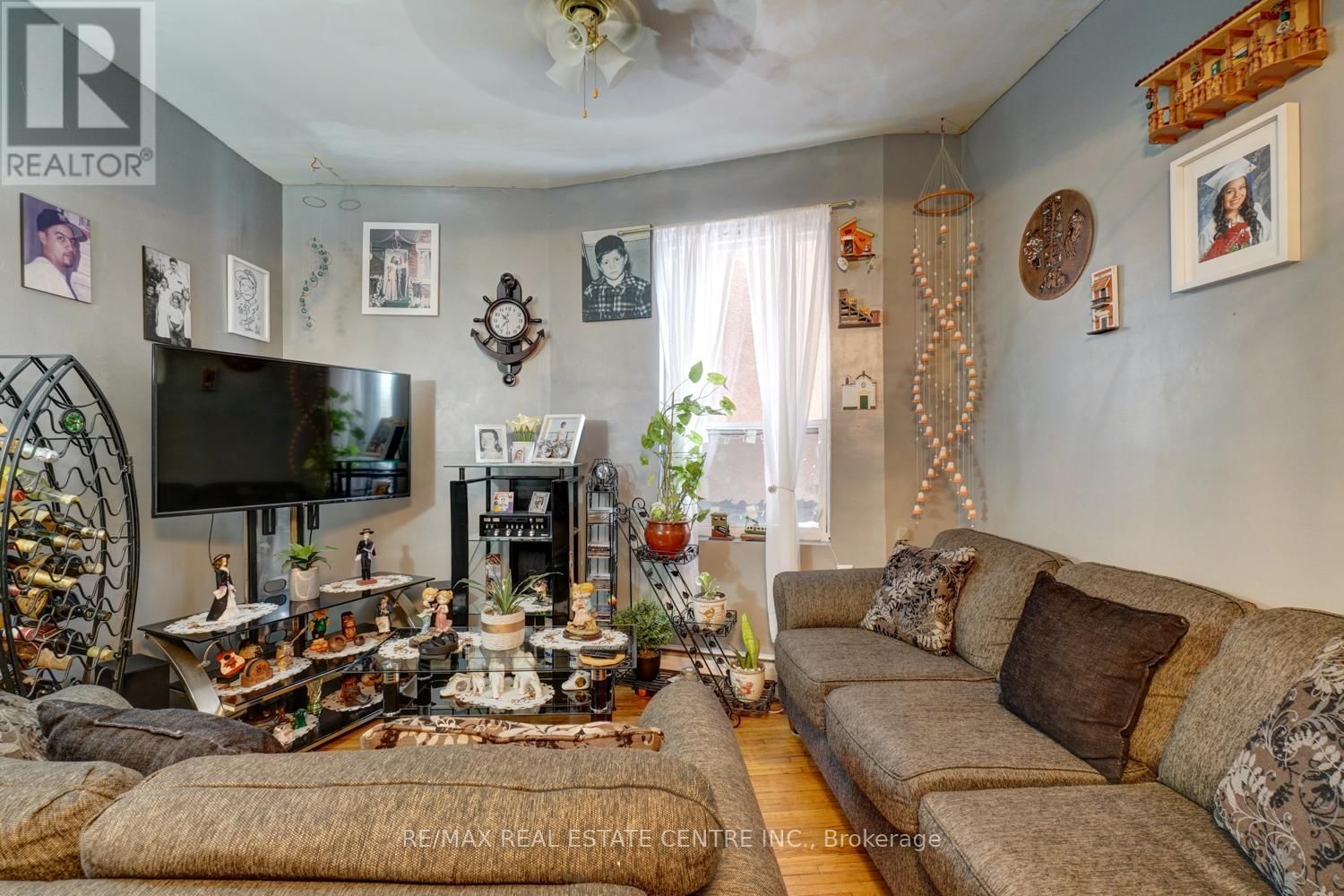 1127 ST CLAIR AVENUE WEST Image 26