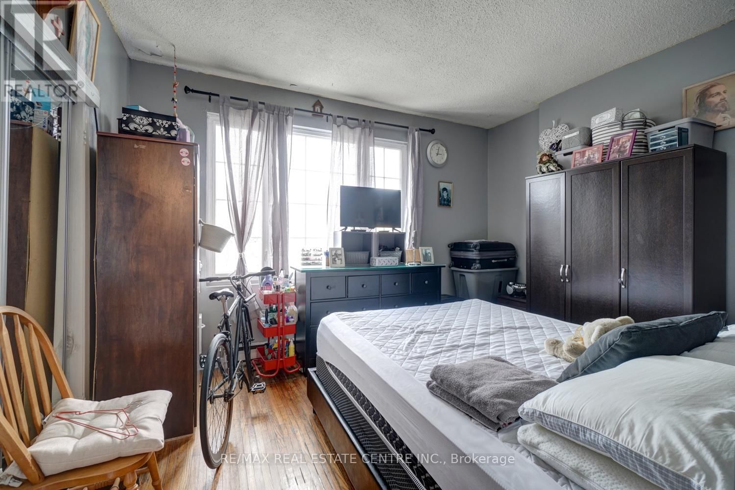 1127 ST CLAIR AVENUE WEST Image 27