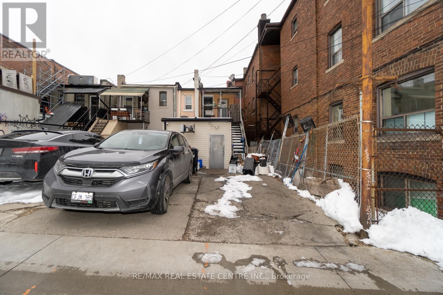 1127 ST CLAIR AVENUE WEST Image 37