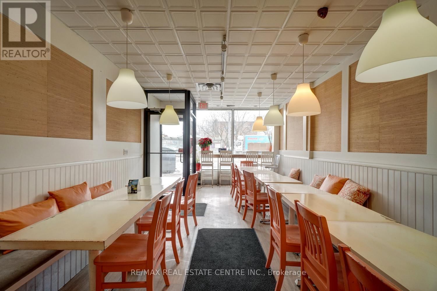 1127 ST CLAIR AVENUE WEST Image 8