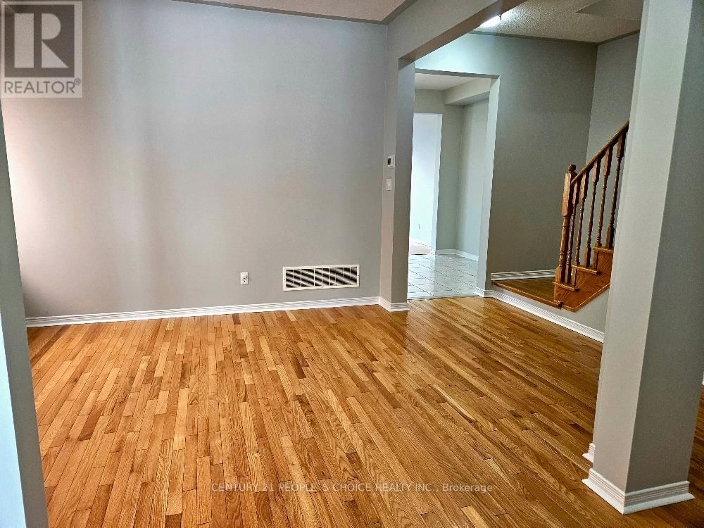 561 LOTT CRESCENT Image 10