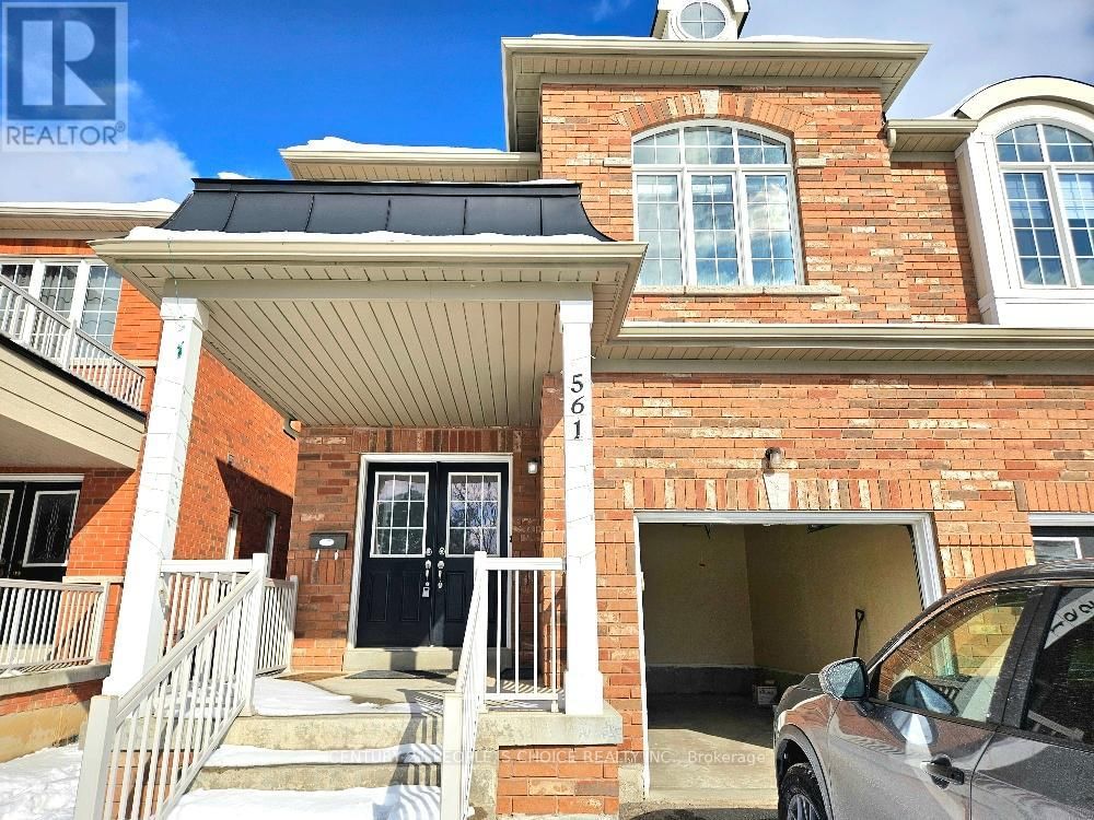 561 LOTT CRESCENT Image 4