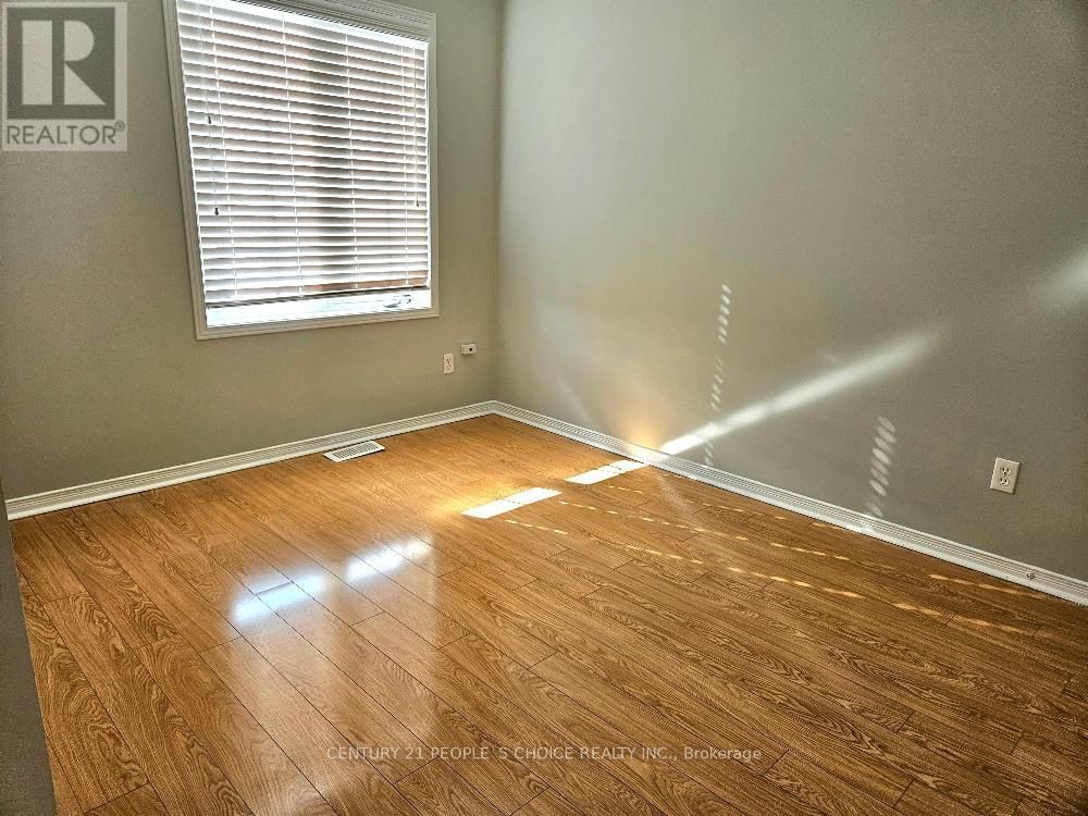 561 LOTT CRESCENT Image 42