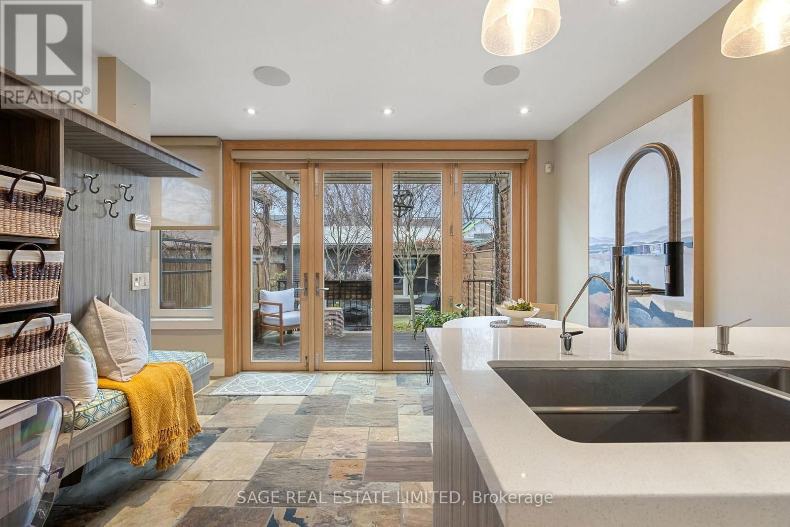 750 CRAWFORD STREET Image 11