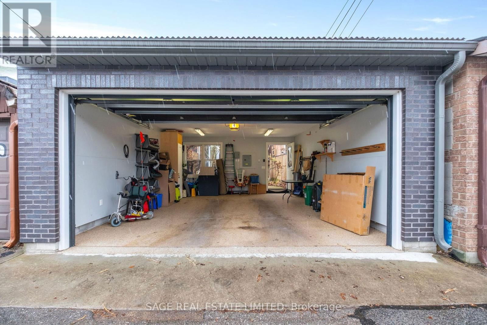 750 CRAWFORD STREET Image 44