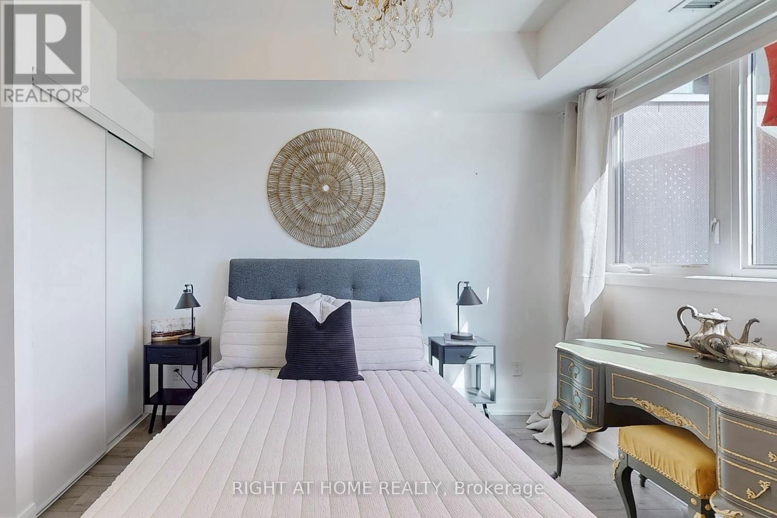 202 - 385 OSLER STREET Image 13
