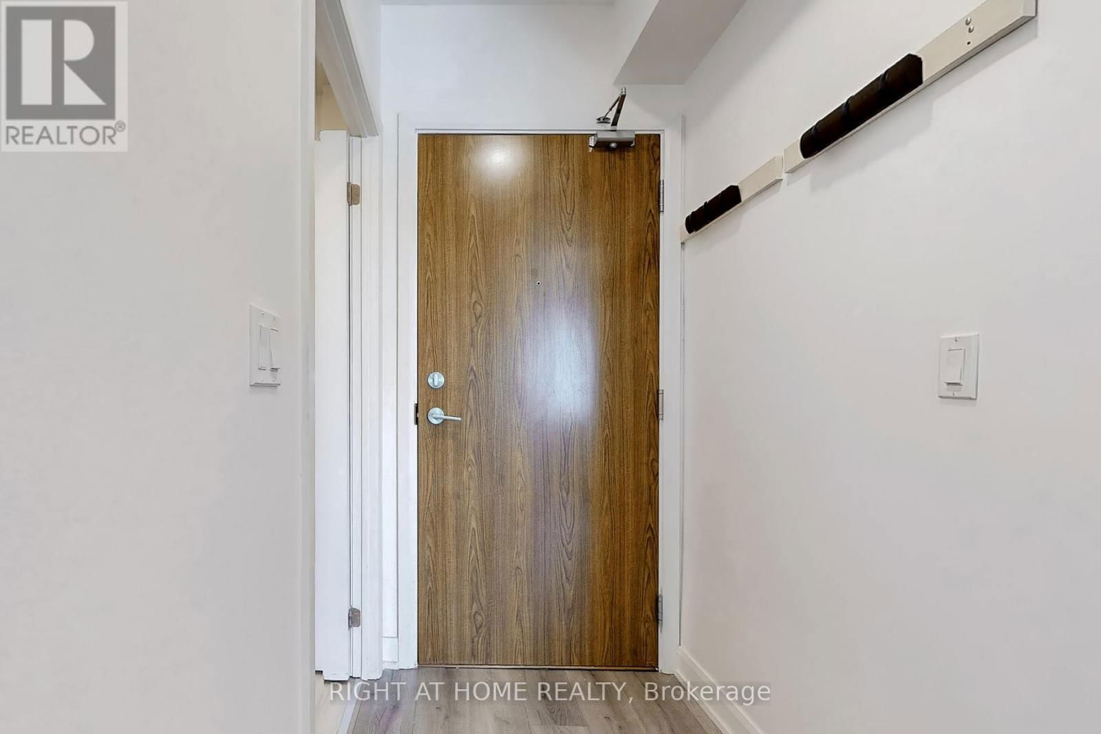 202 - 385 OSLER STREET Image 20