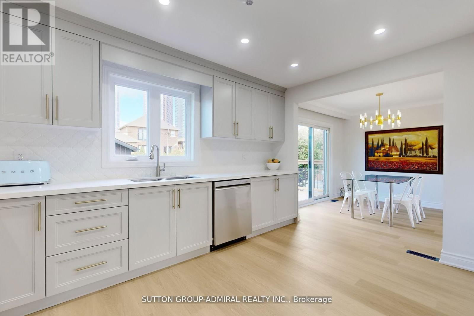 24 CARTWRIGHT AVENUE Image 12