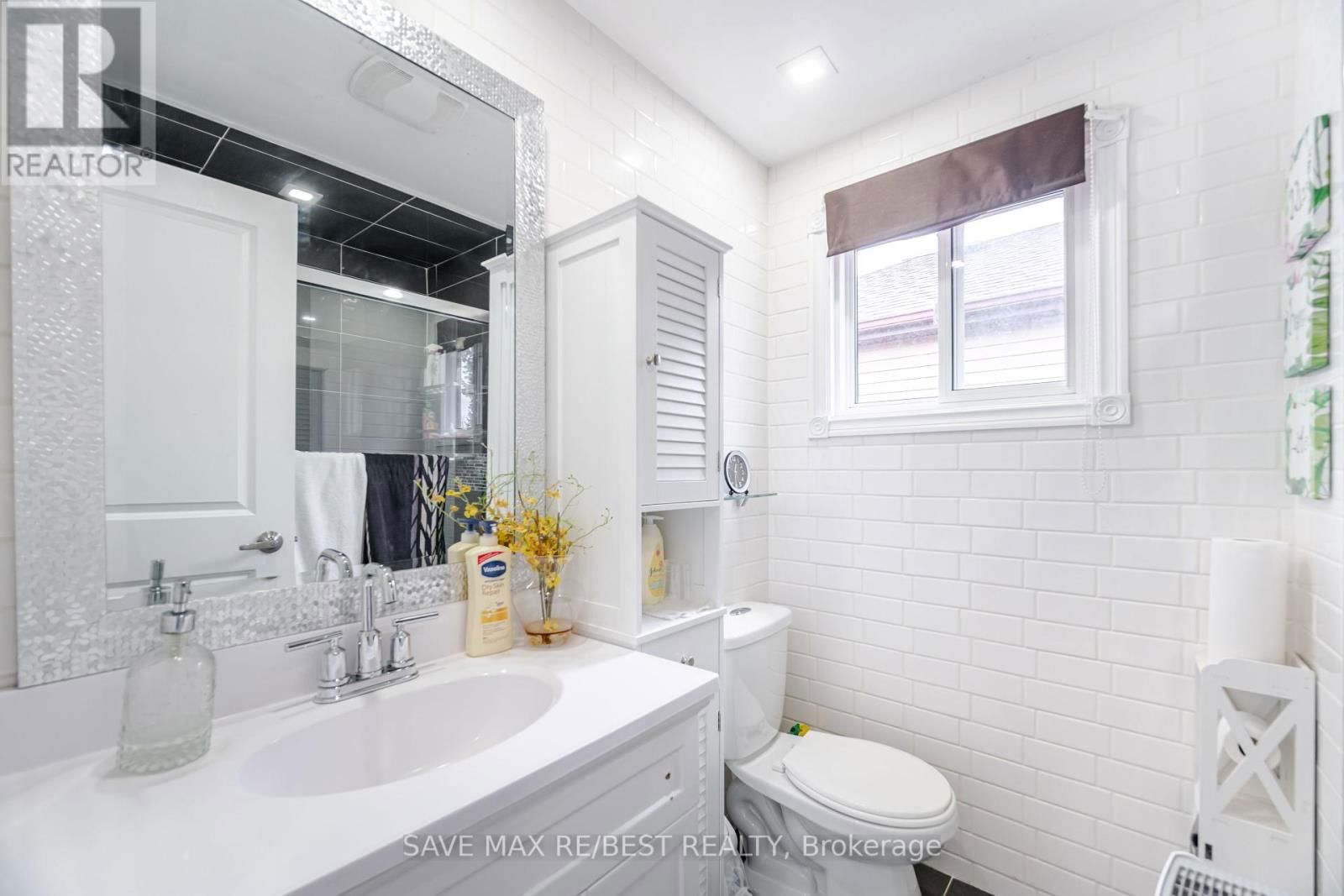 14 RUSTYWOOD DRIVE Image 26